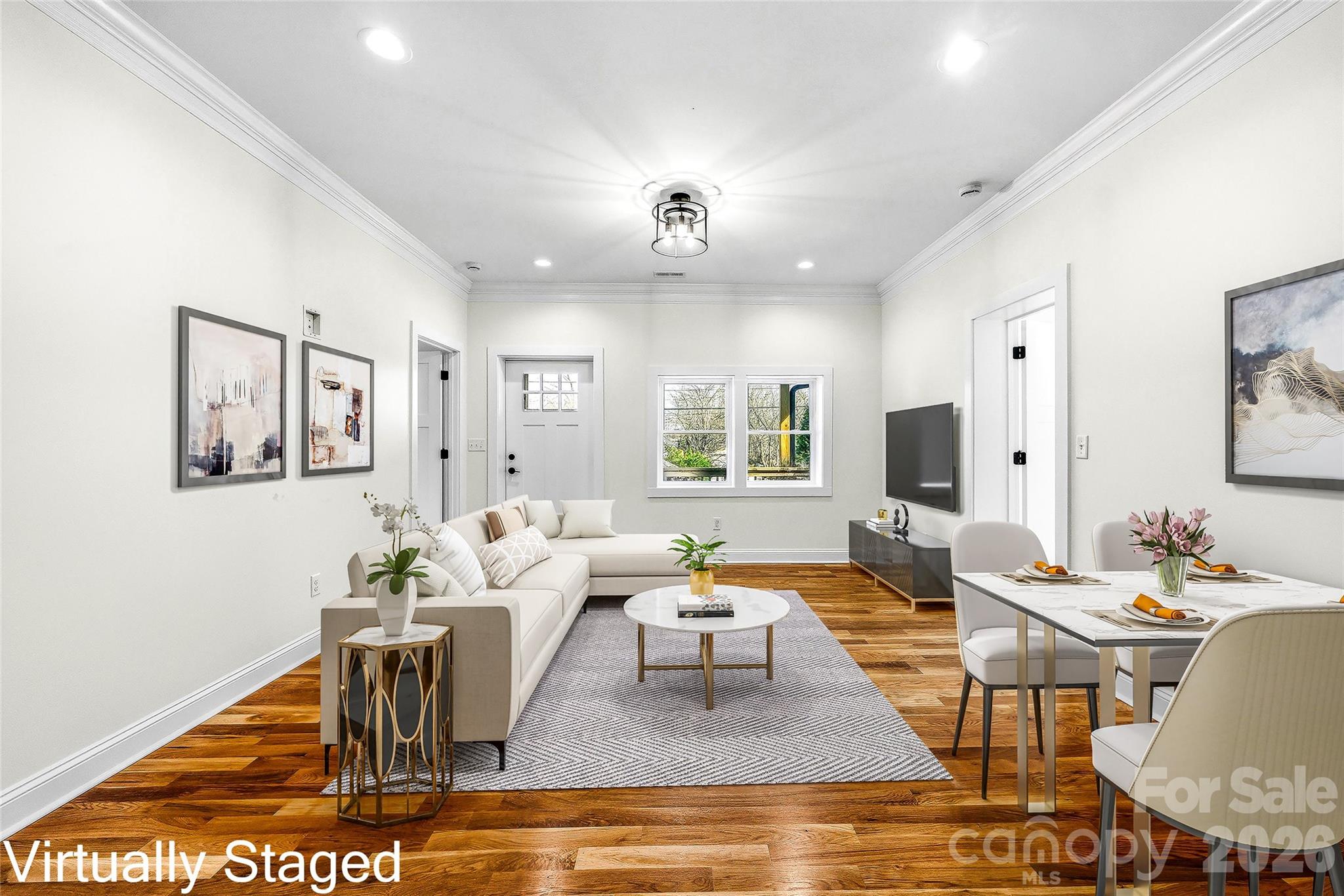 807 N Whitted Street — Hendersonville