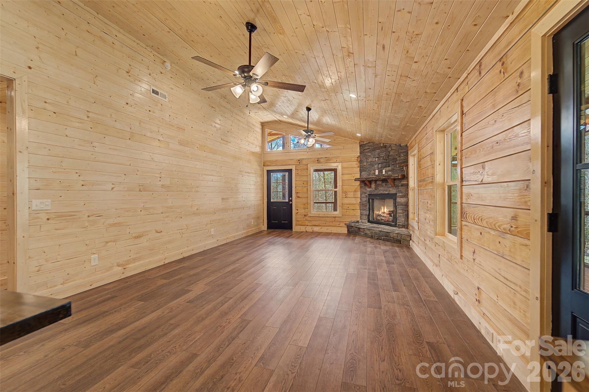 677 Ridgetop Circle — Whittier