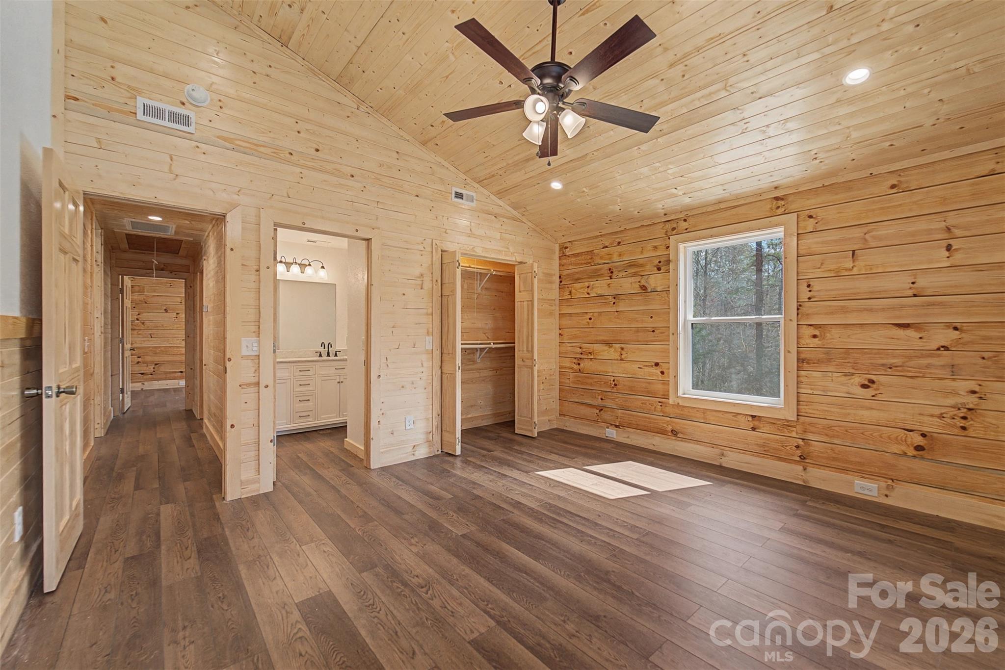677 Ridgetop Circle — Whittier