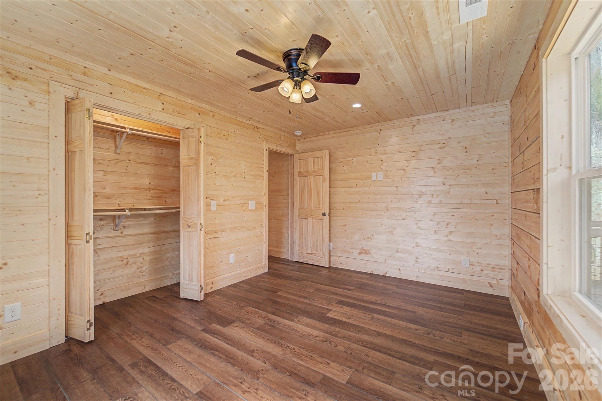677 Ridgetop Circle — Whittier