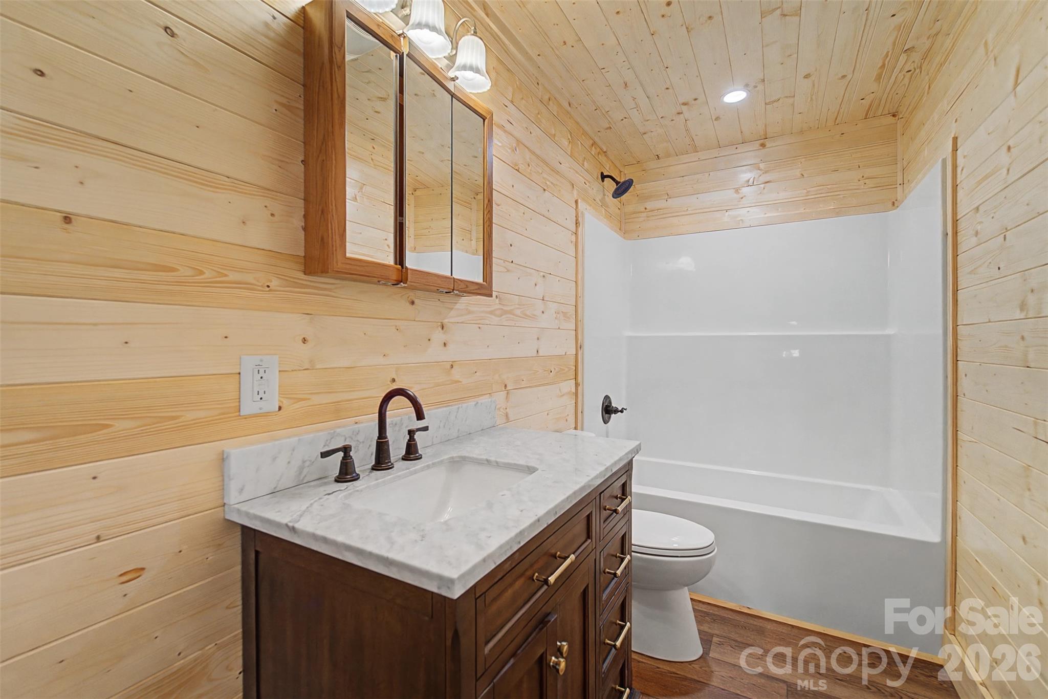 677 Ridgetop Circle — Whittier