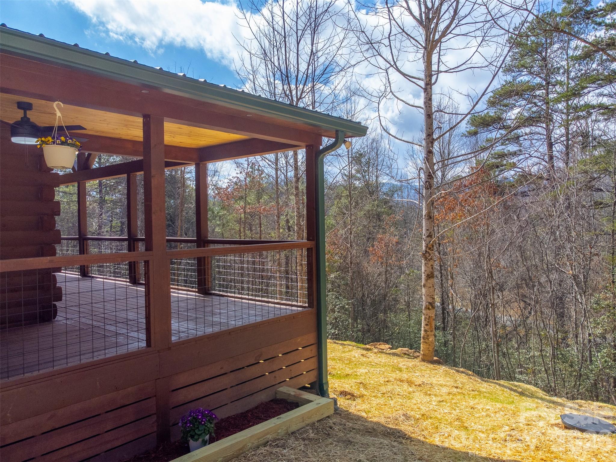 677 Ridgetop Circle — Whittier