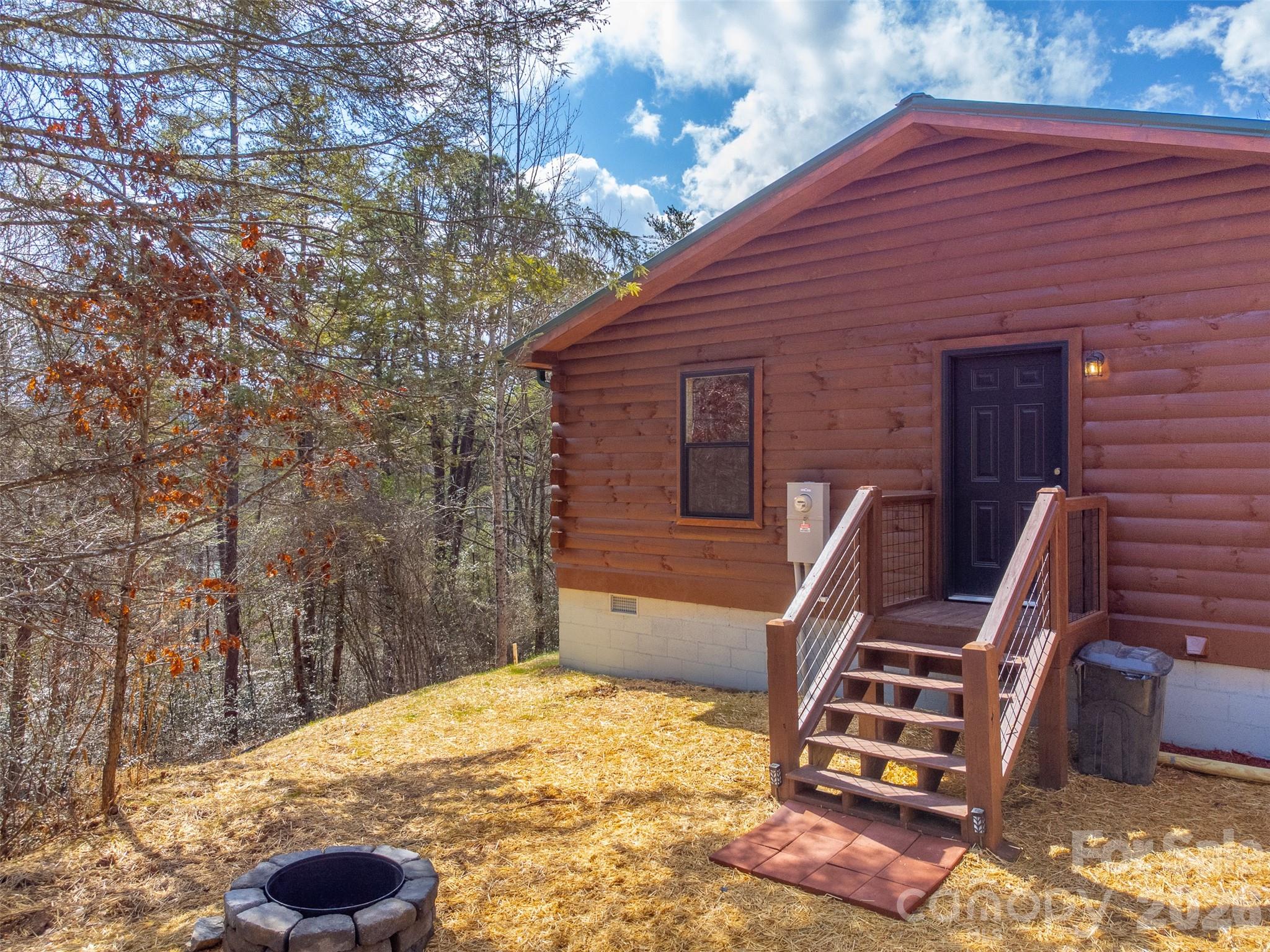 677 Ridgetop Circle — Whittier