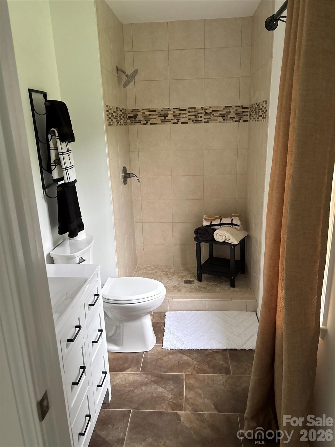 11001 S Hampton Drive — Mint Hill