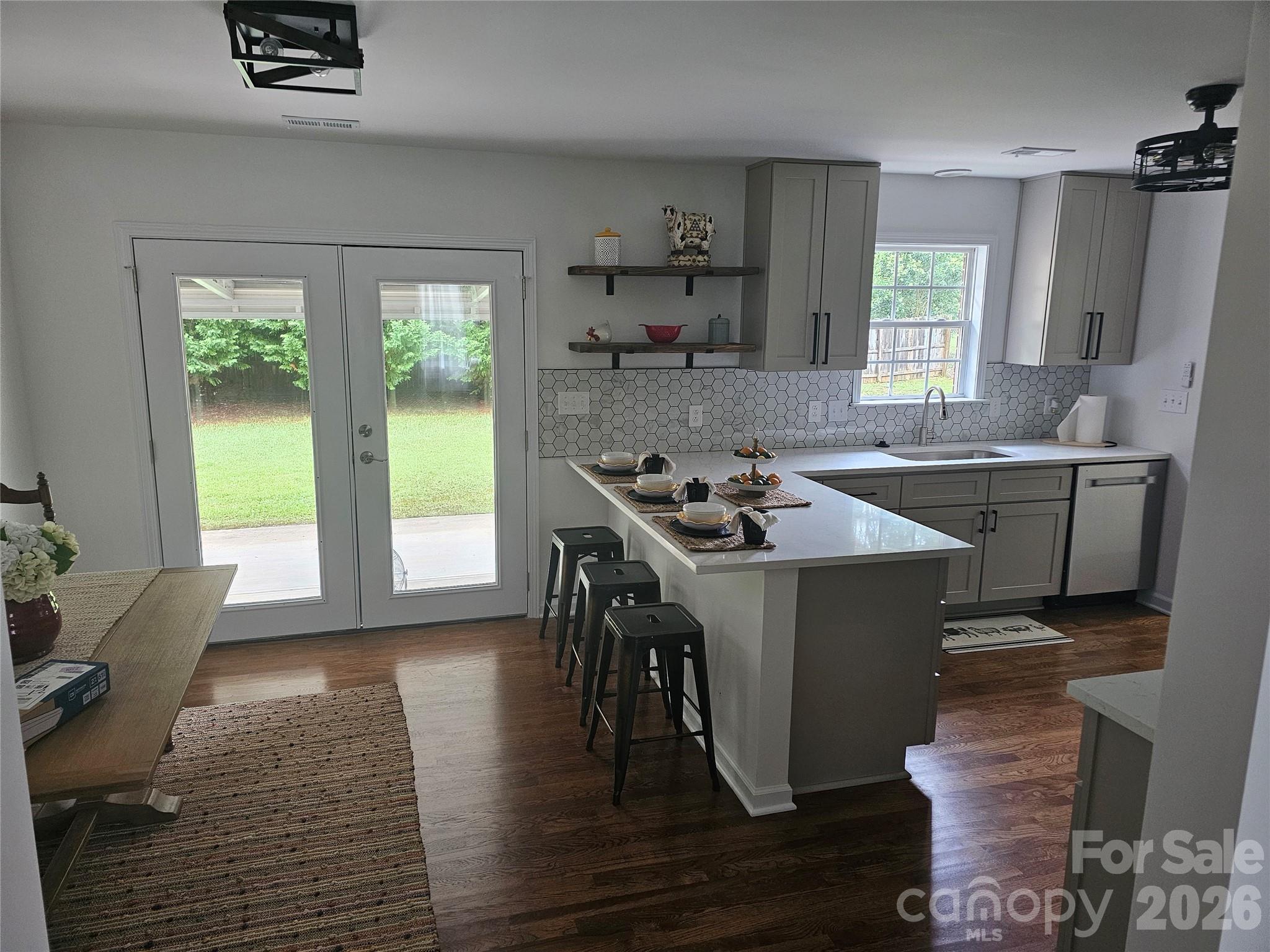 11001 S Hampton Drive — Mint Hill