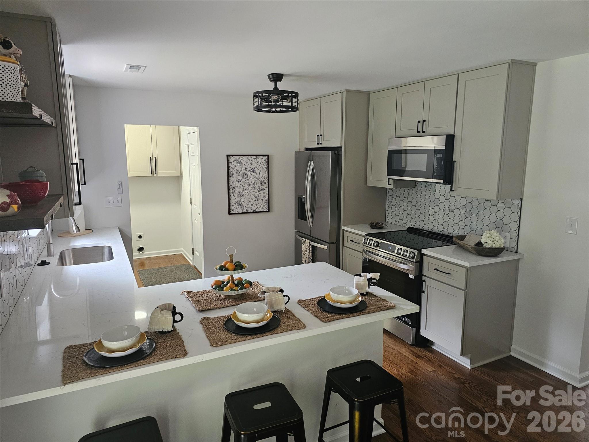 11001 S Hampton Drive — Mint Hill