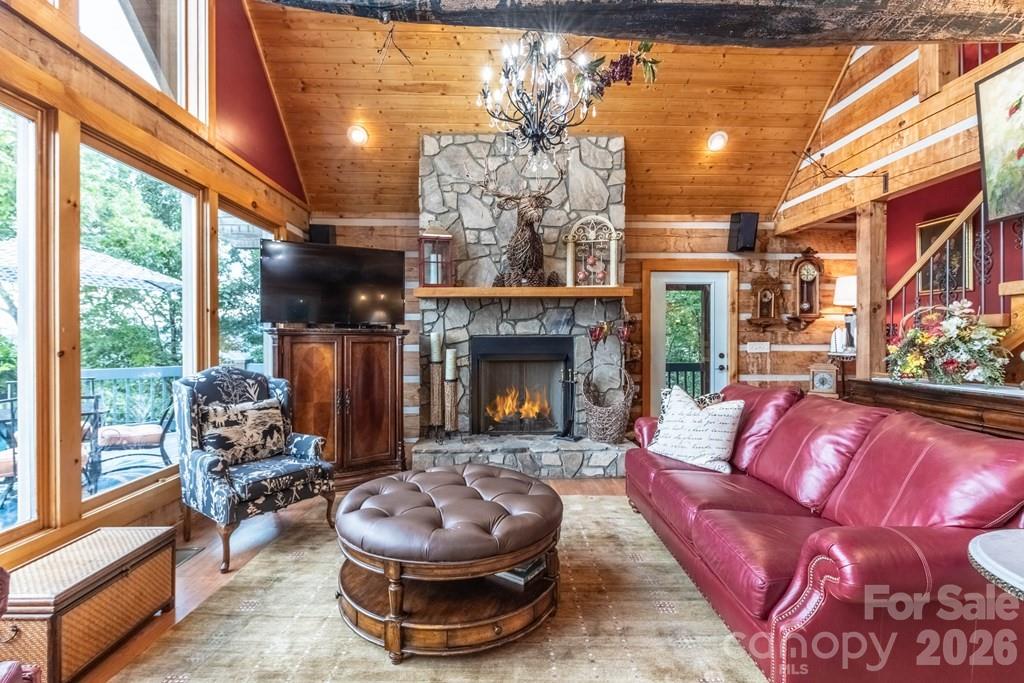 1783 W Cliff Road — Cullowhee