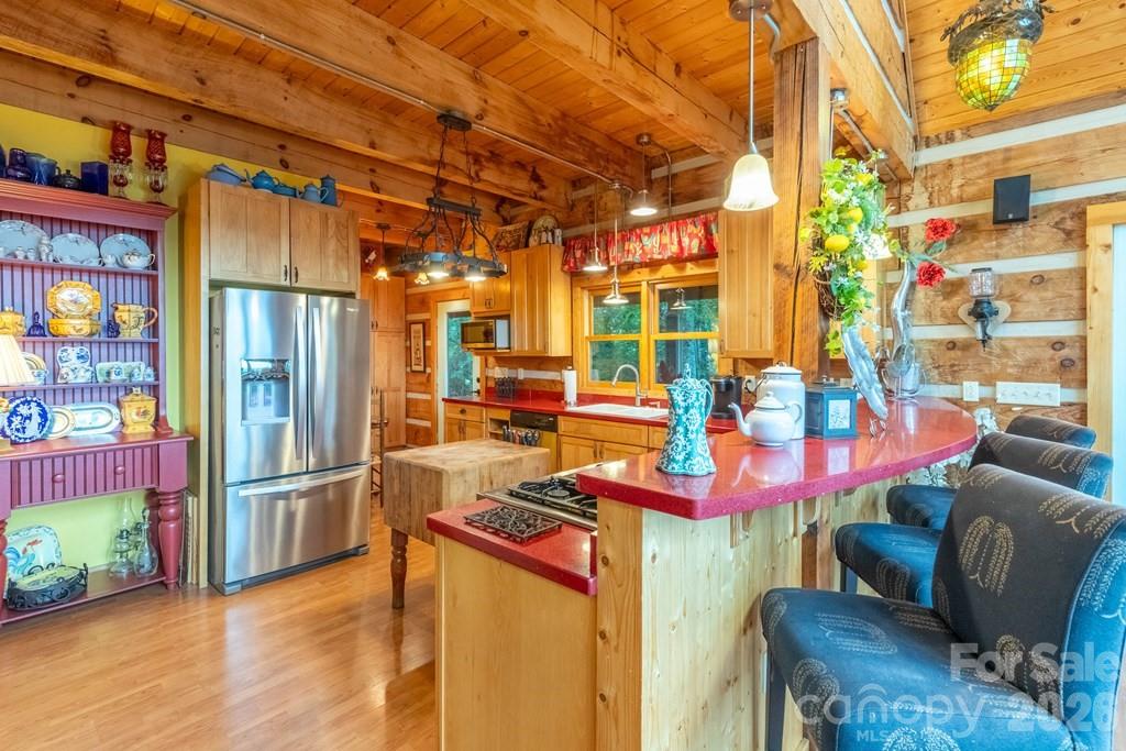 1783 W Cliff Road — Cullowhee