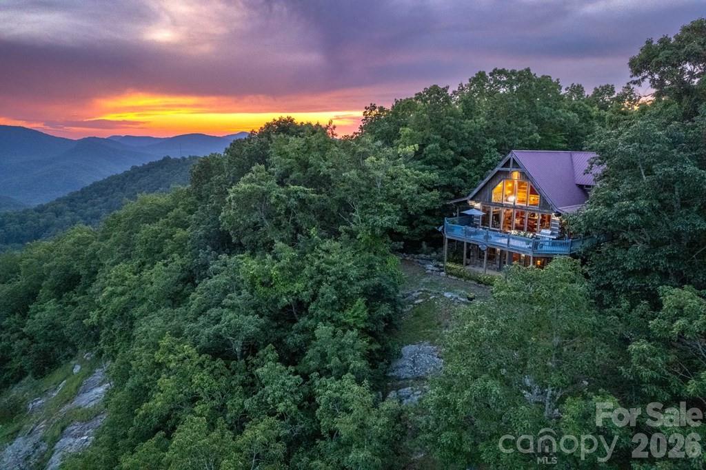 1783 W Cliff Road — Cullowhee
