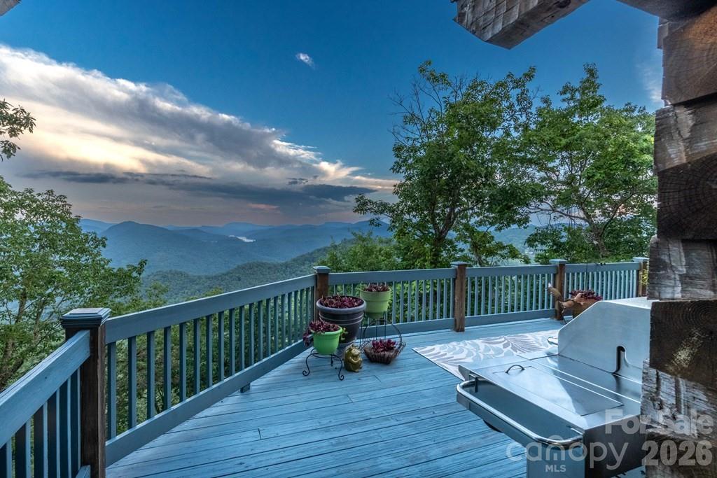 1783 W Cliff Road — Cullowhee