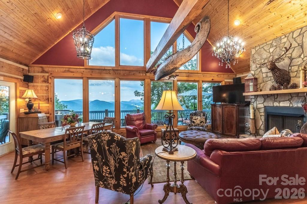 1783 W Cliff Road — Cullowhee