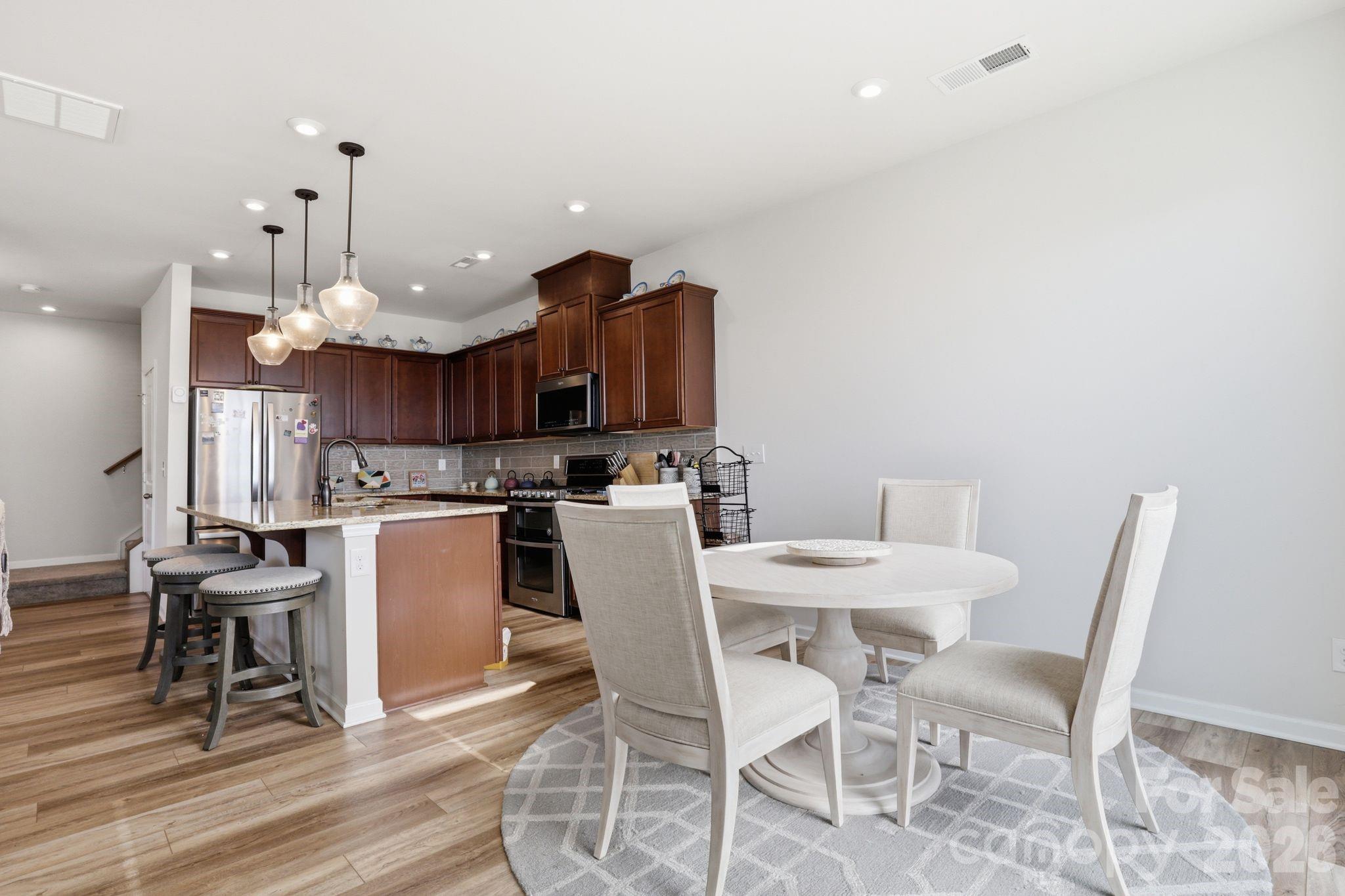 11110 Chalkbark Lane — Charlotte