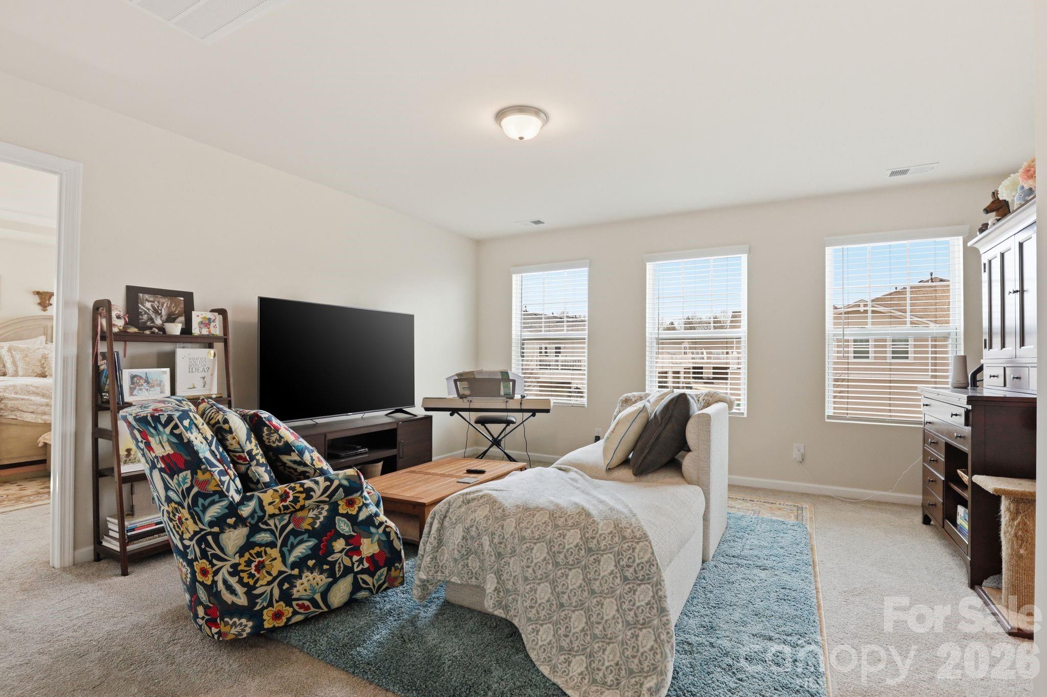 11110 Chalkbark Lane — Charlotte