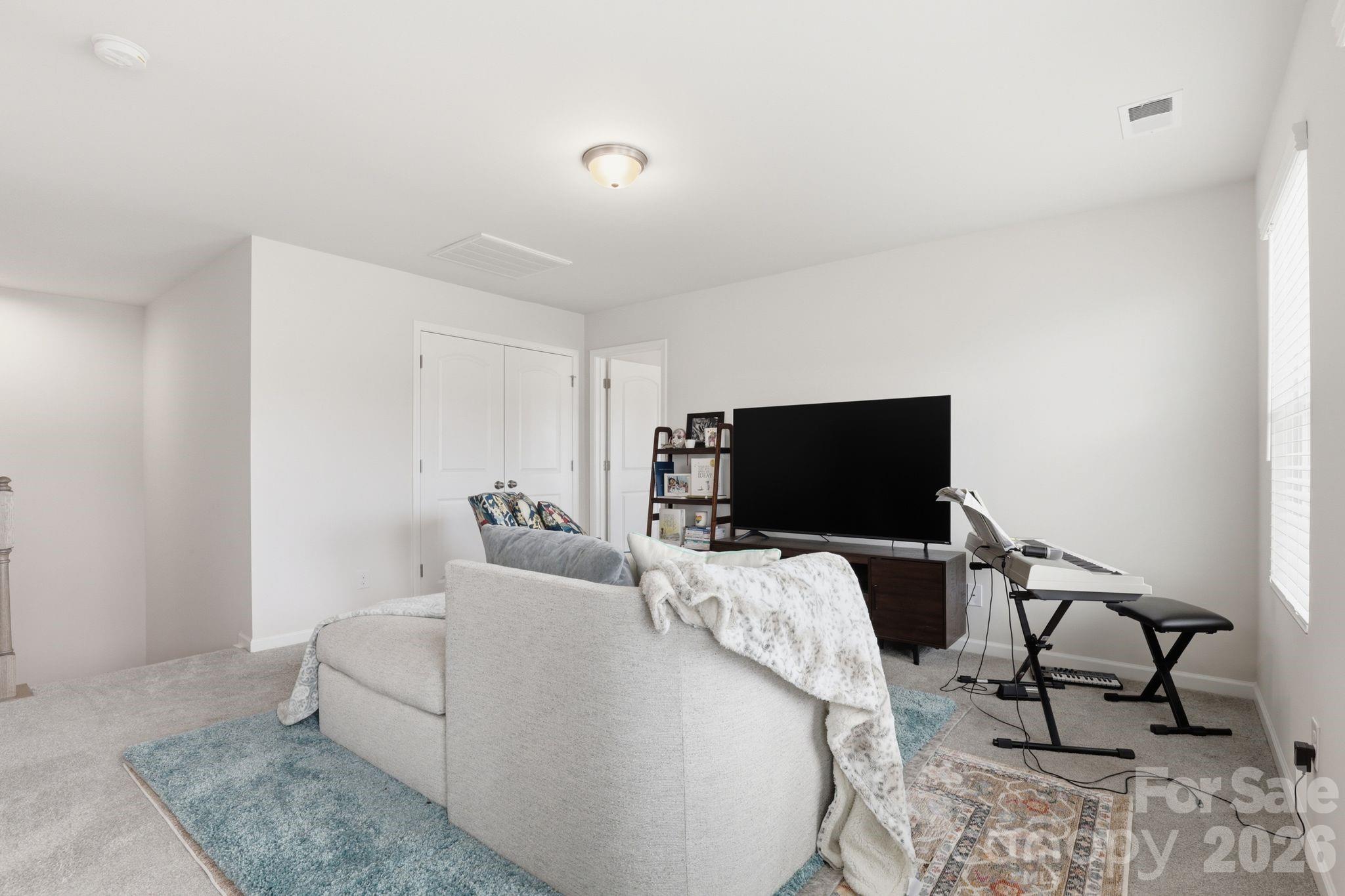 11110 Chalkbark Lane — Charlotte