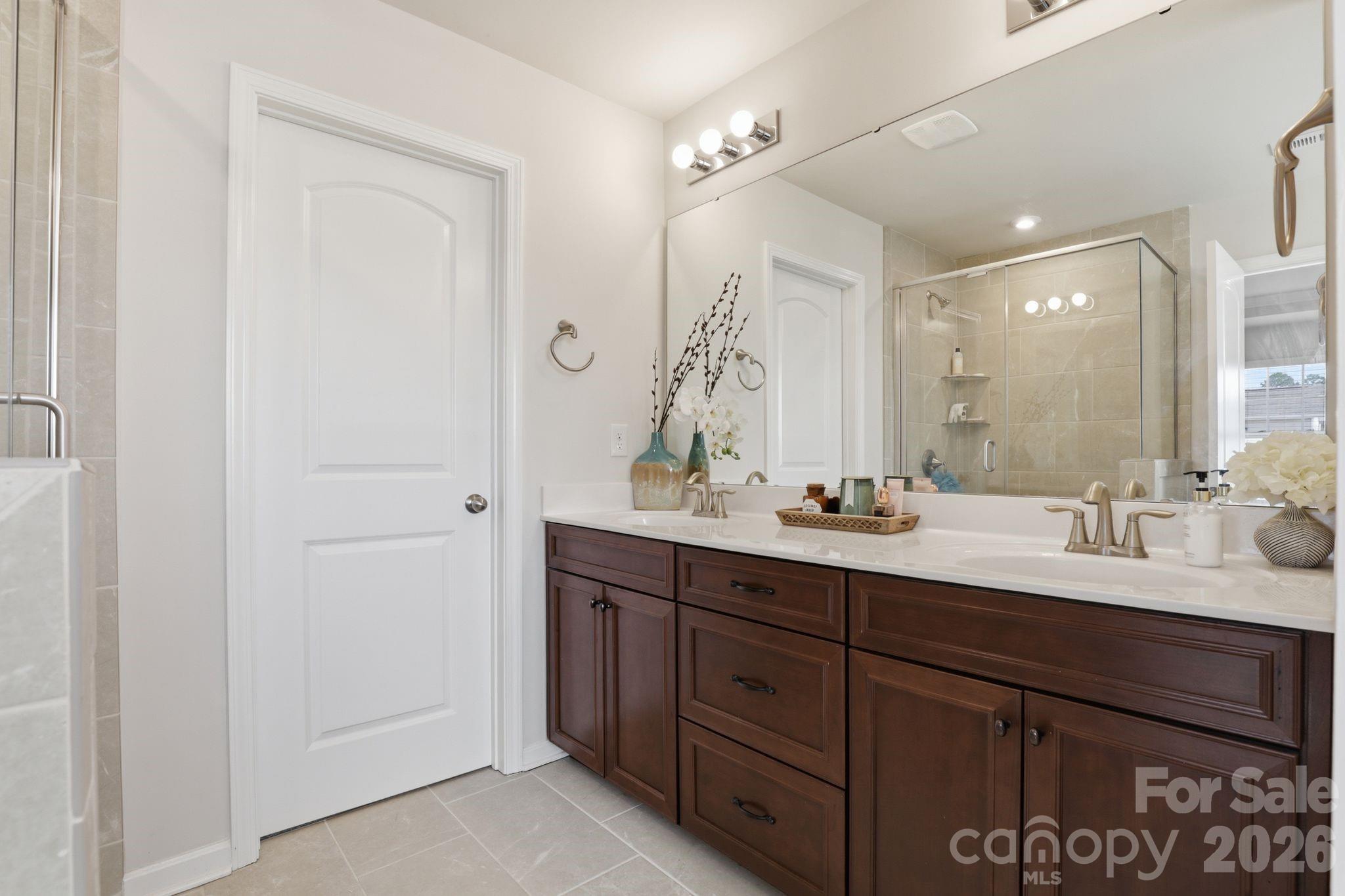 11110 Chalkbark Lane — Charlotte