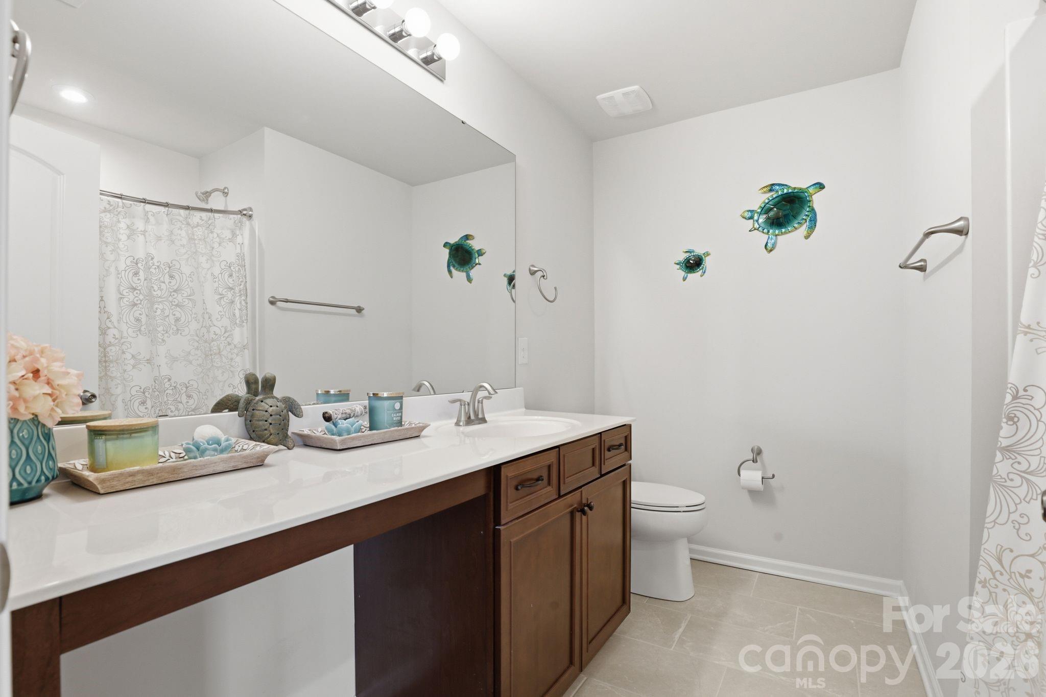 11110 Chalkbark Lane — Charlotte