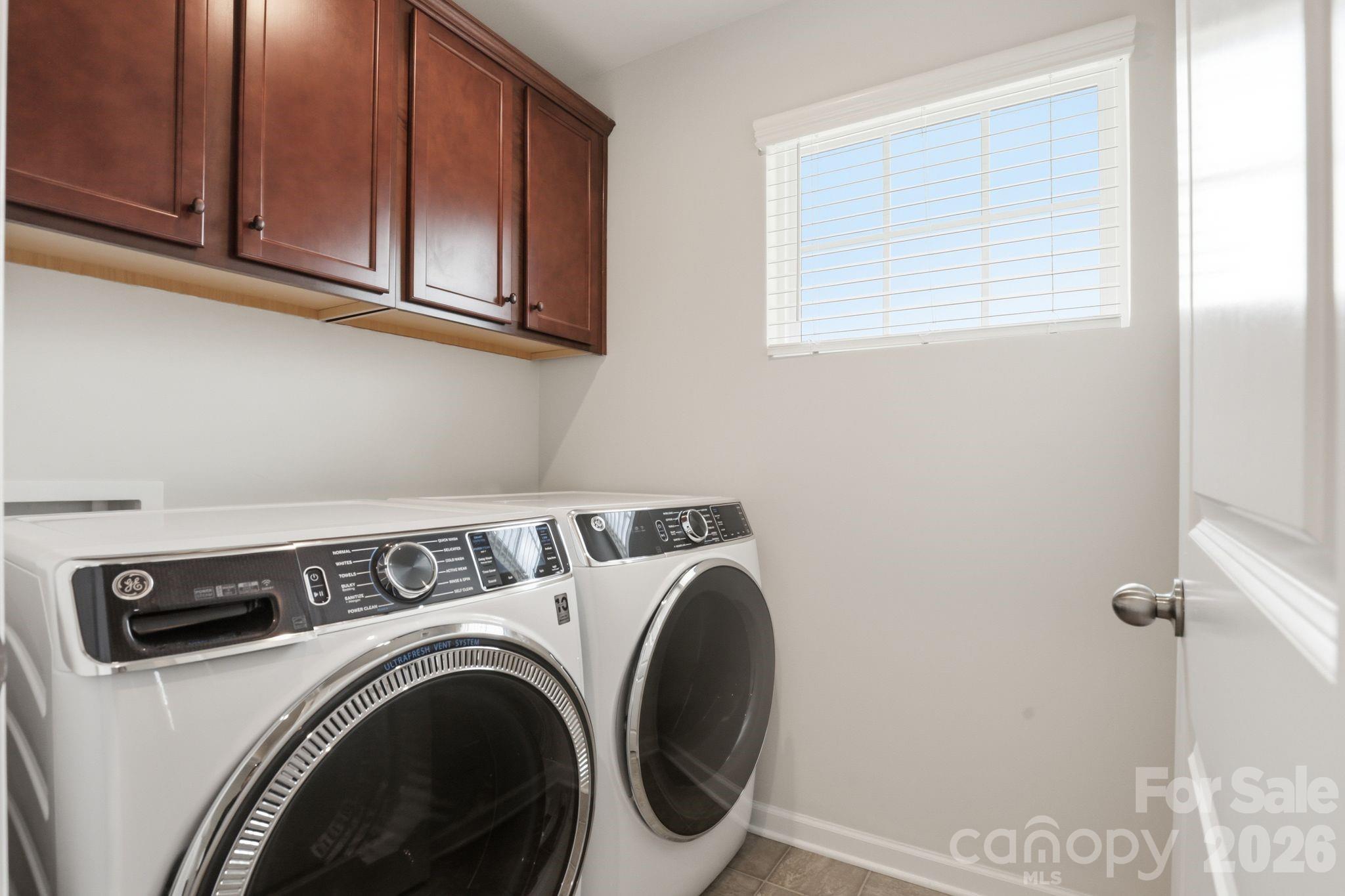 11110 Chalkbark Lane — Charlotte