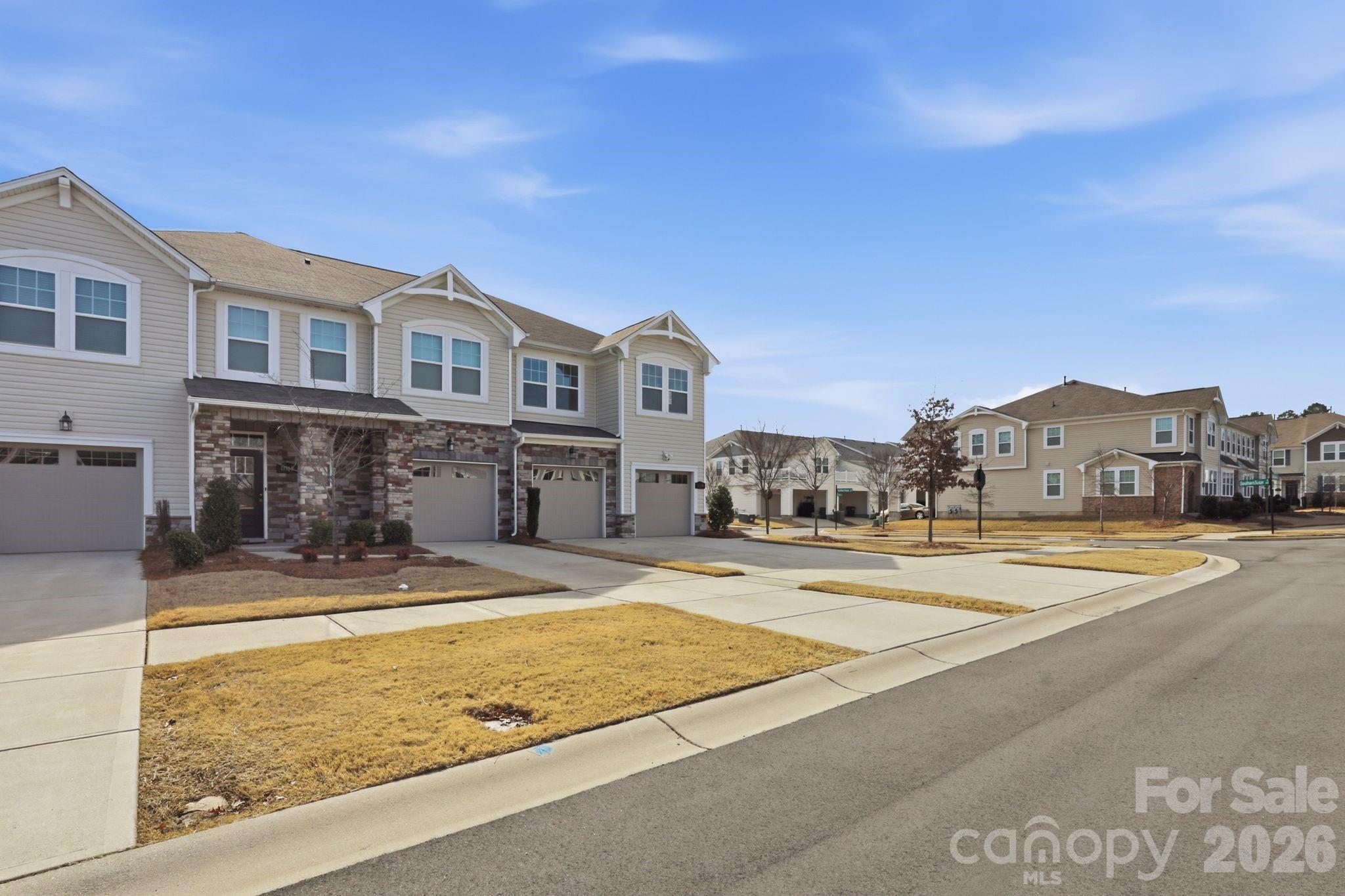11110 Chalkbark Lane — Charlotte