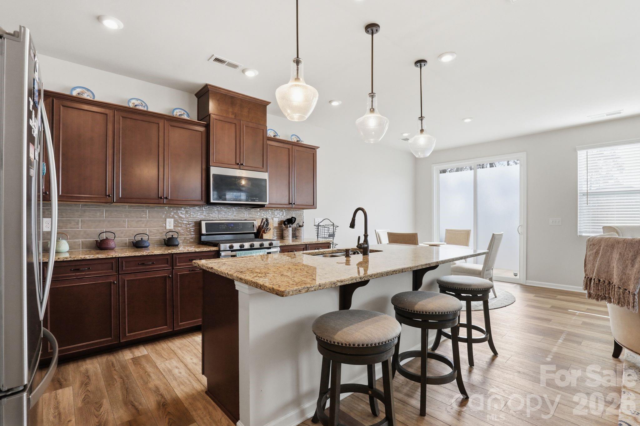 11110 Chalkbark Lane — Charlotte