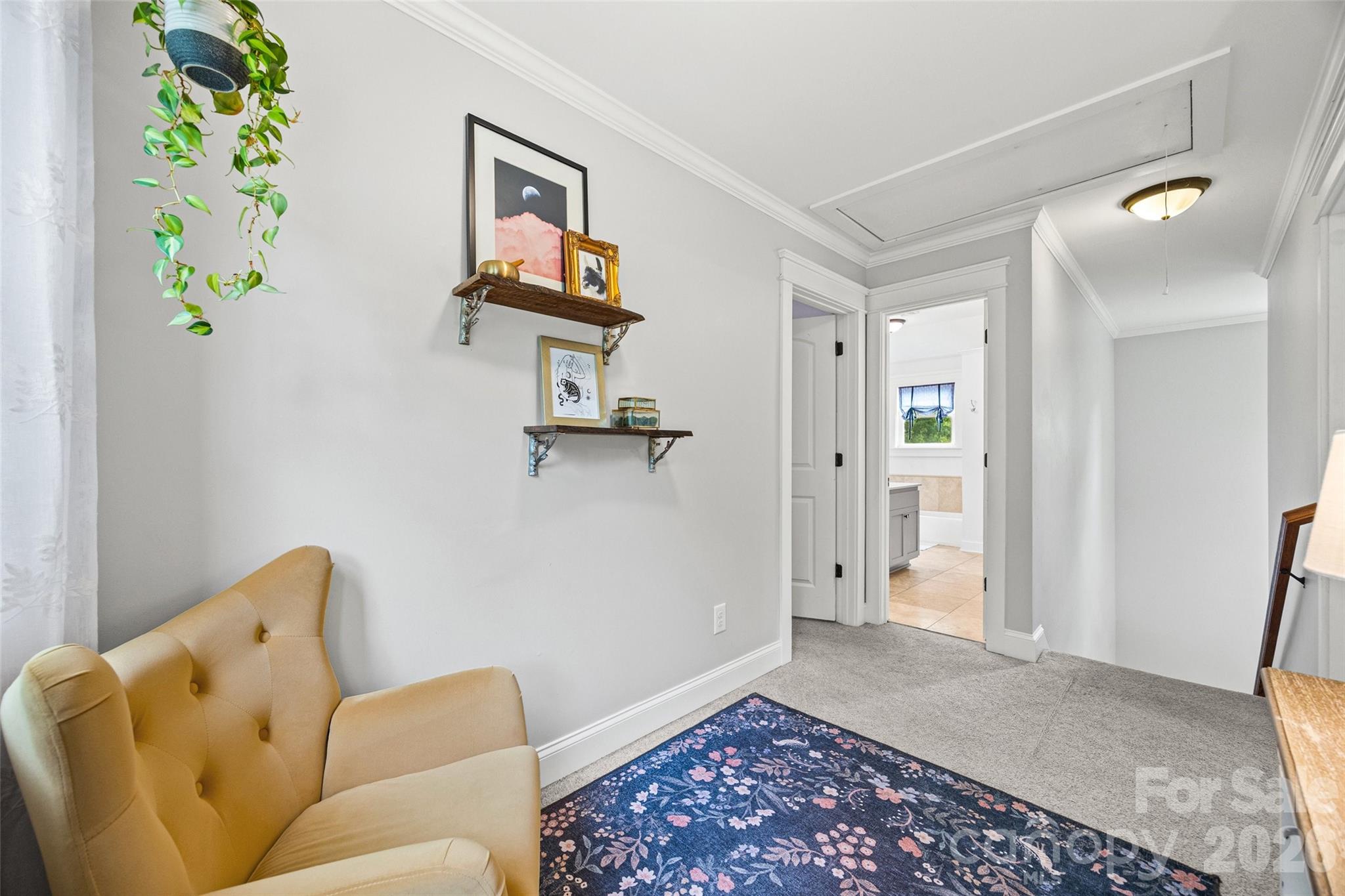 206 W Woodrow Avenue — Belmont