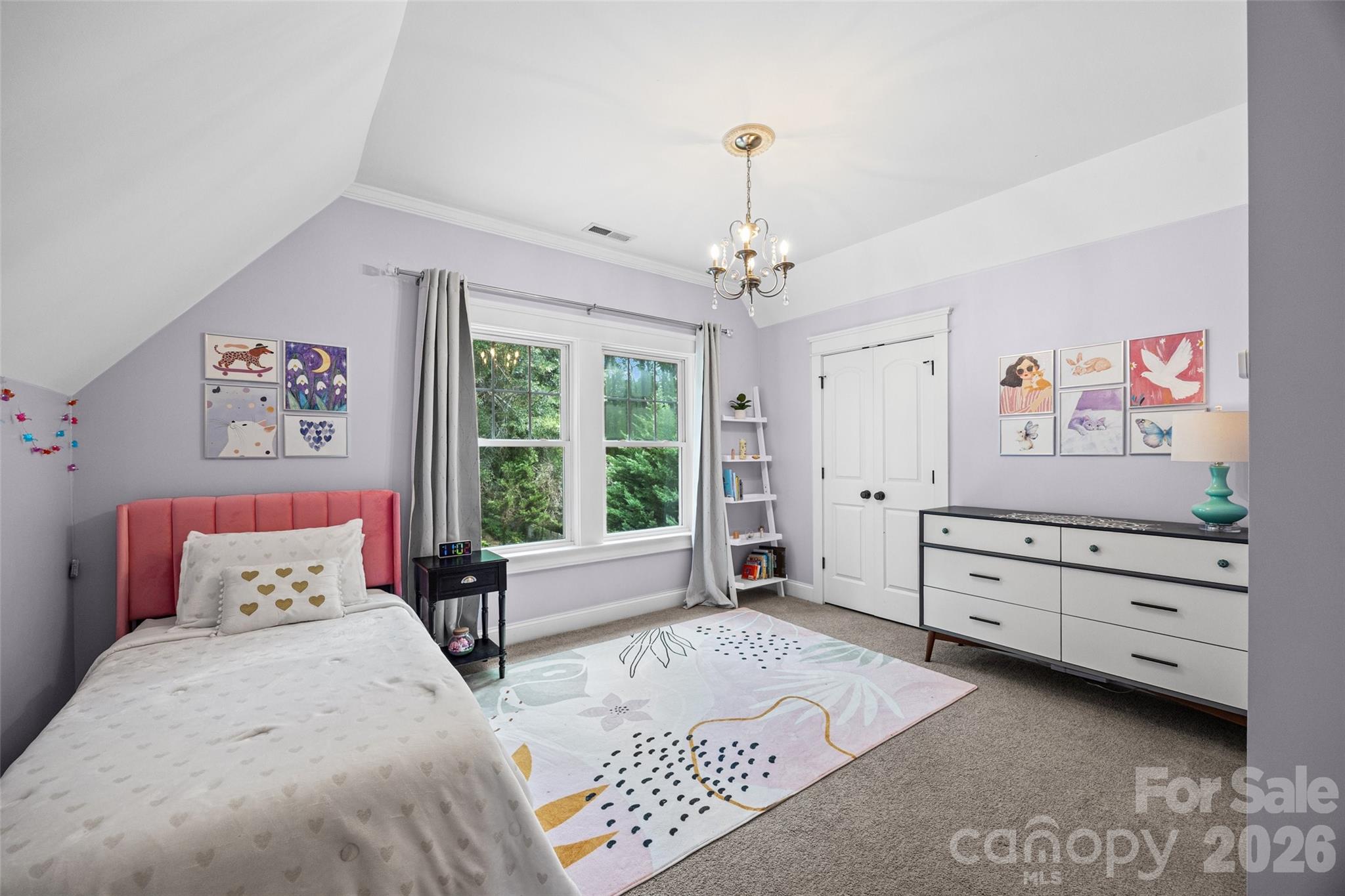 206 W Woodrow Avenue — Belmont