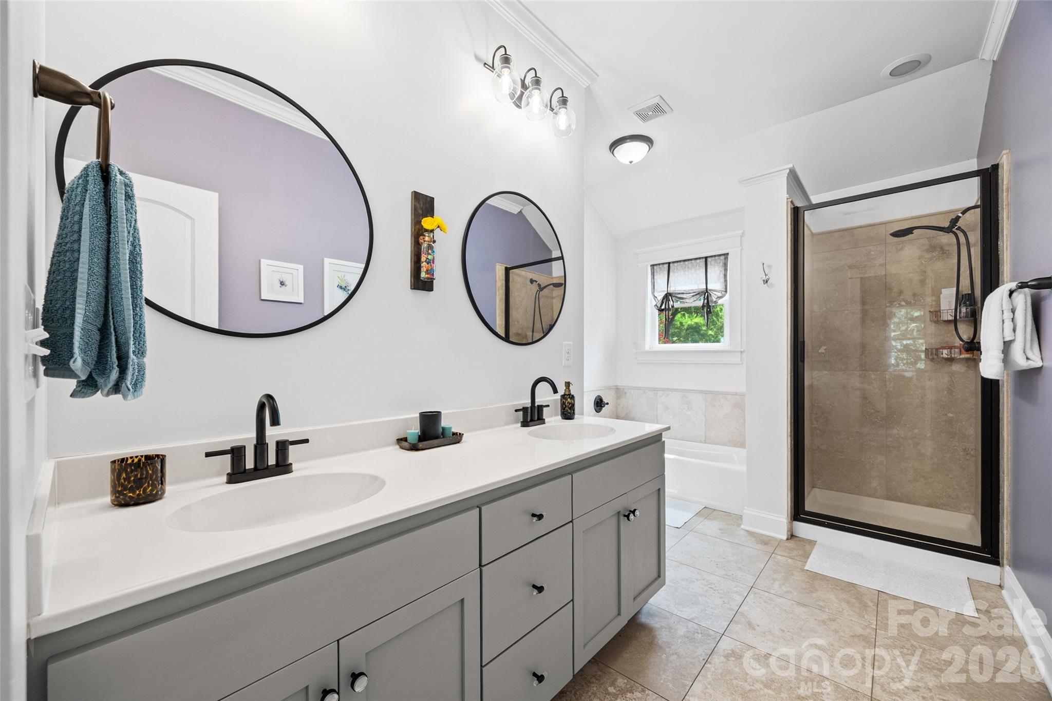 206 W Woodrow Avenue — Belmont