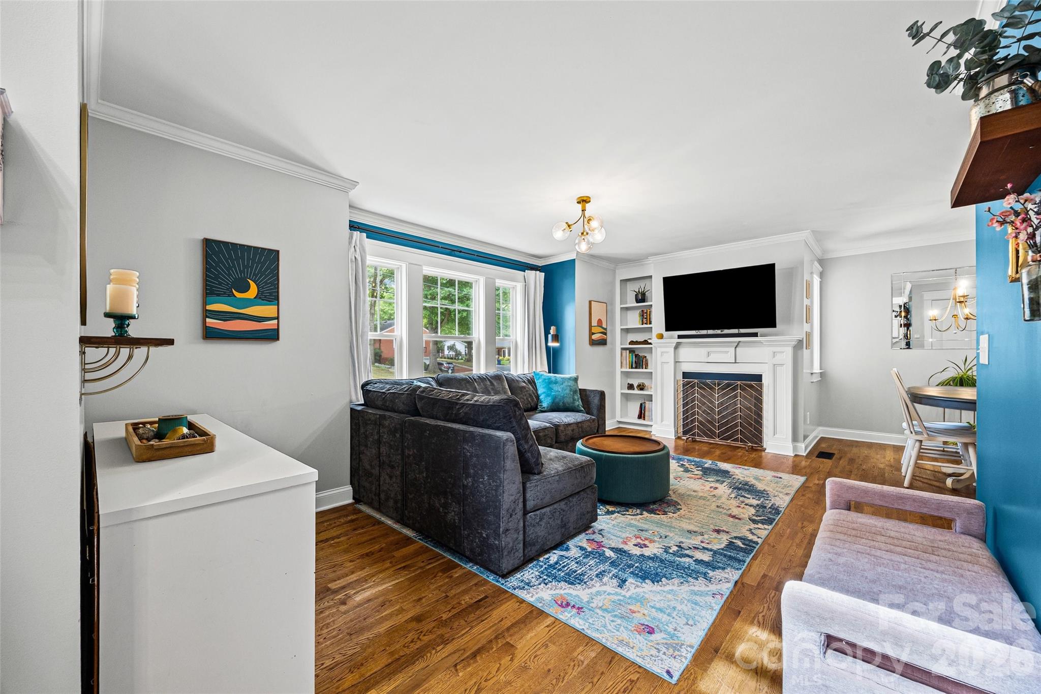 206 W Woodrow Avenue — Belmont