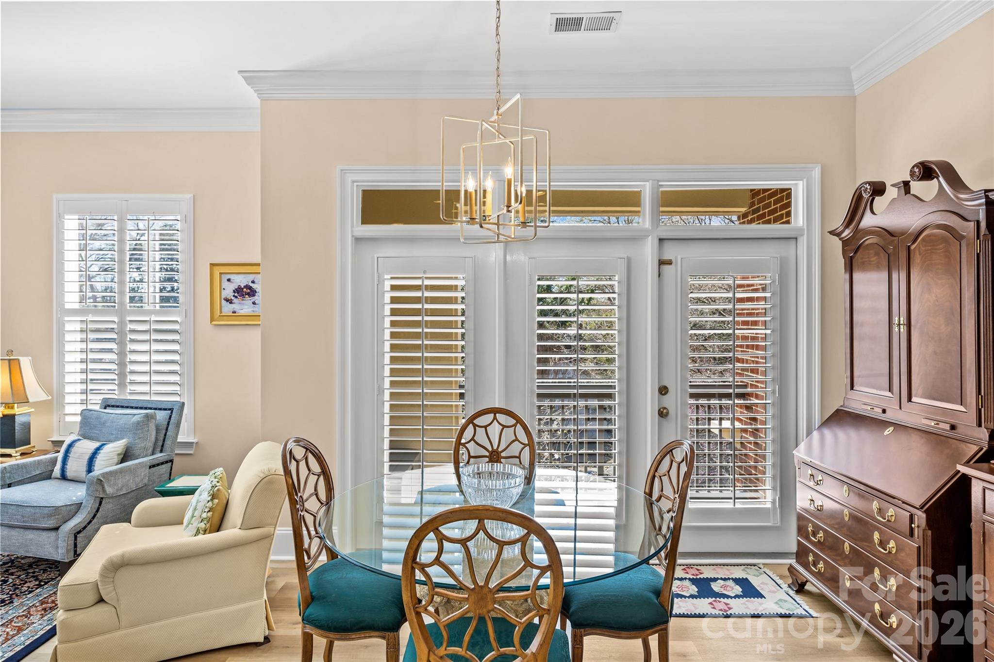 2994 Selwyn Avenue — Charlotte