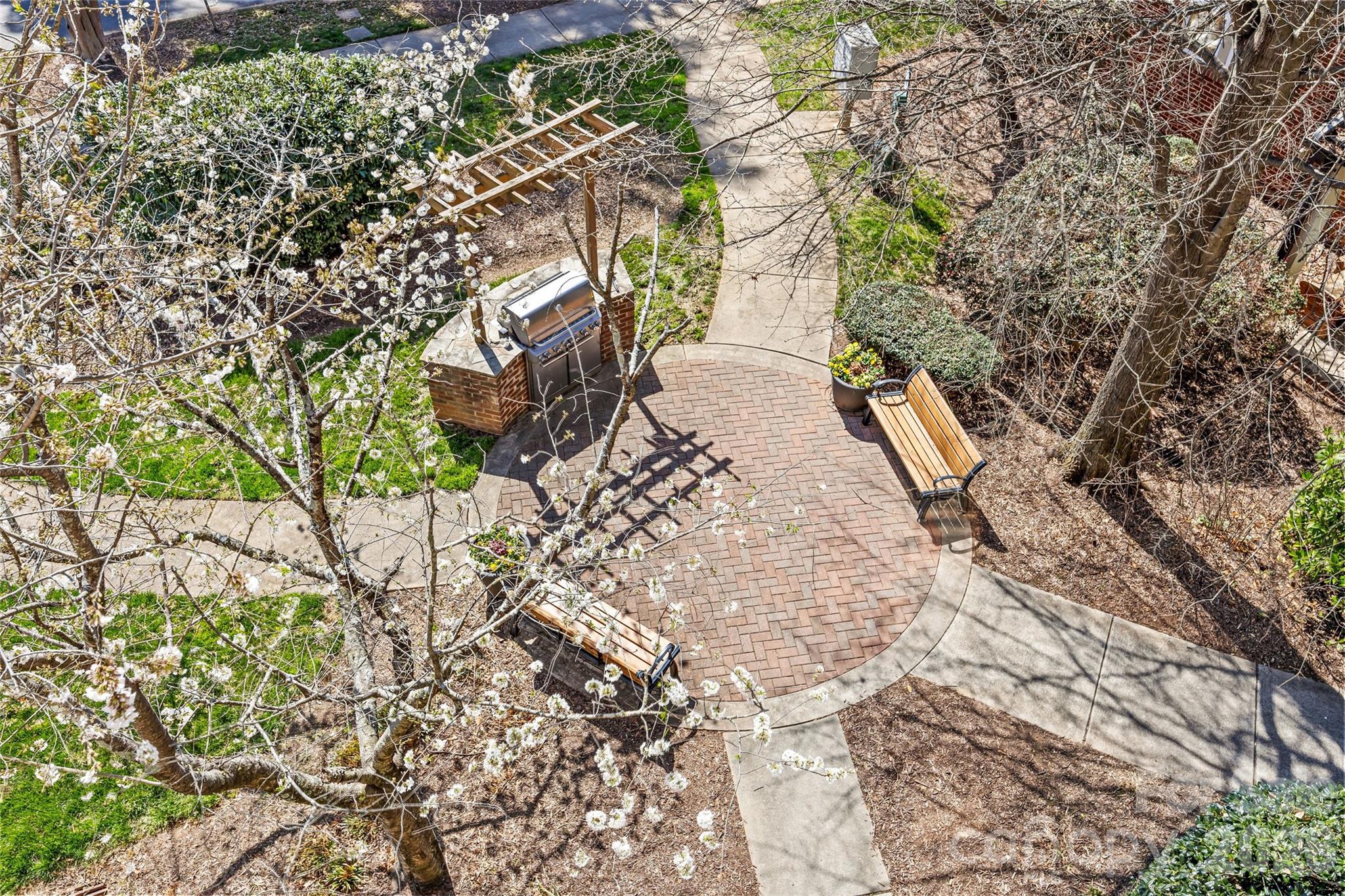 2994 Selwyn Avenue — Charlotte