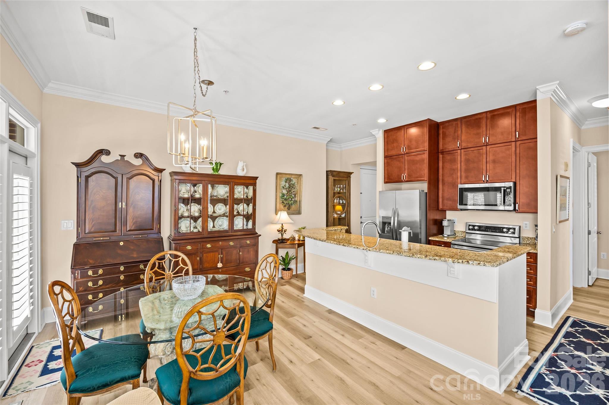 2994 Selwyn Avenue — Charlotte