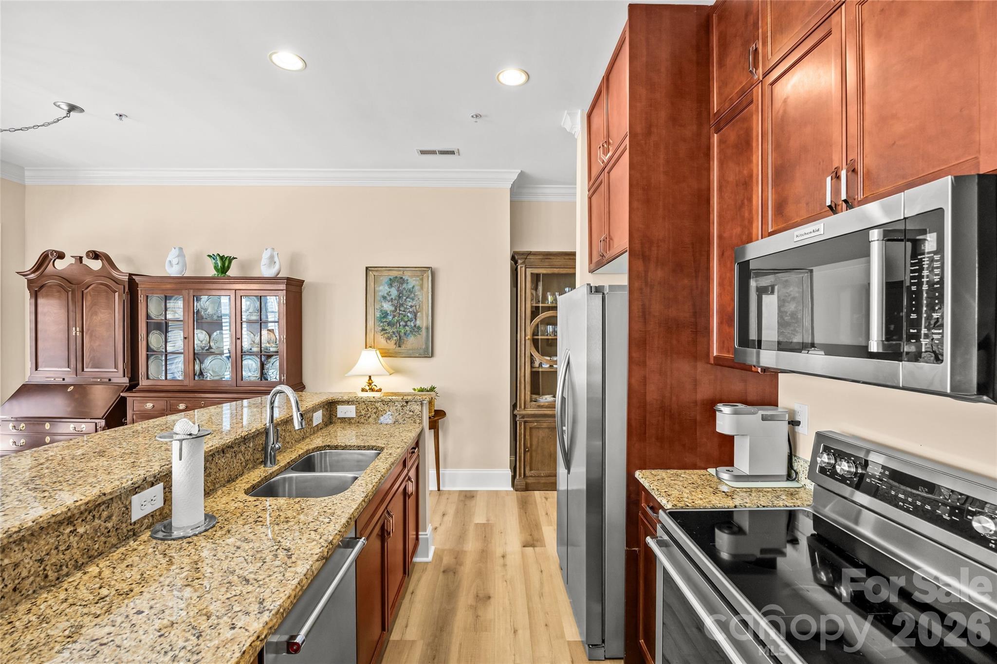 2994 Selwyn Avenue — Charlotte