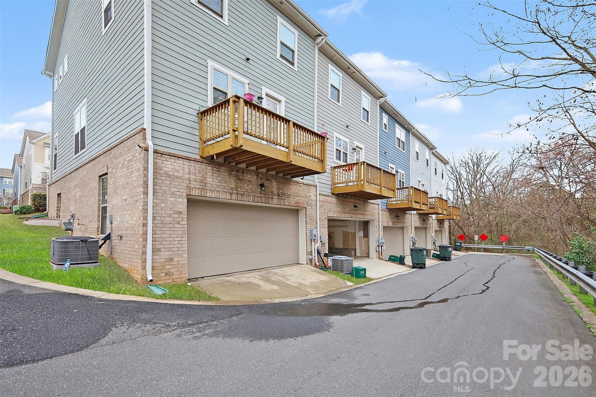 9524 Ainslie Downs Street — Charlotte