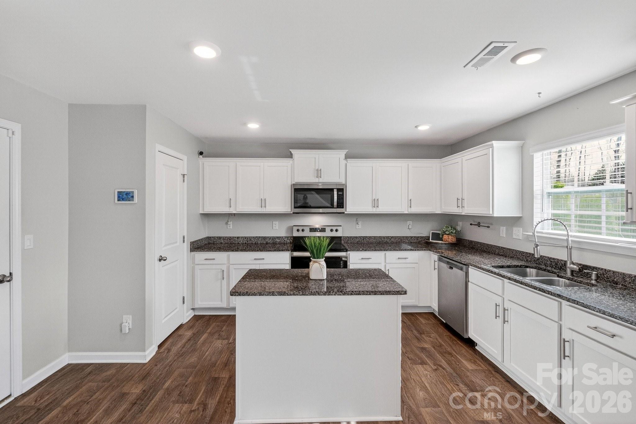405 Bennington Drive — Stanley