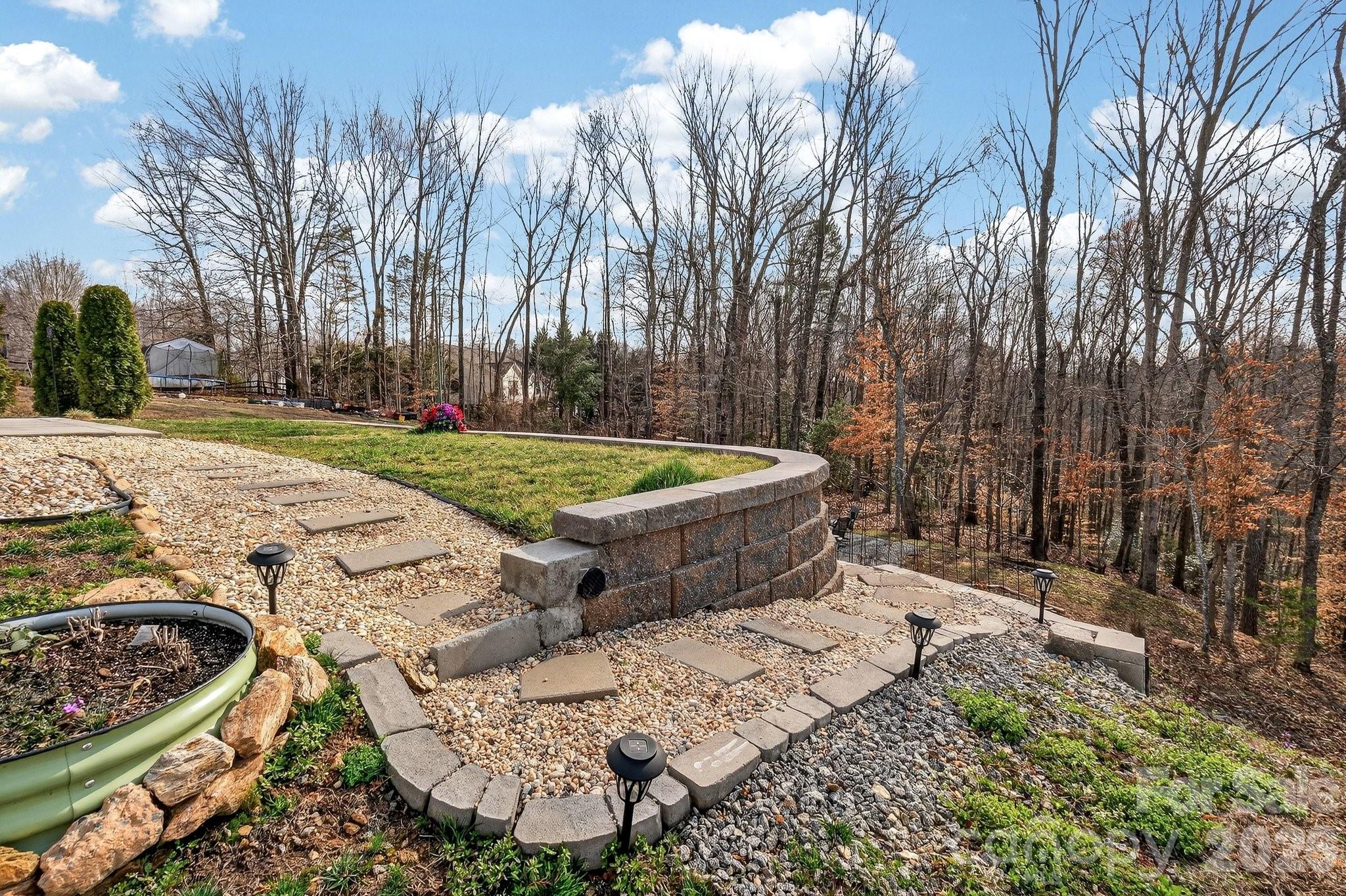 405 Bennington Drive — Stanley