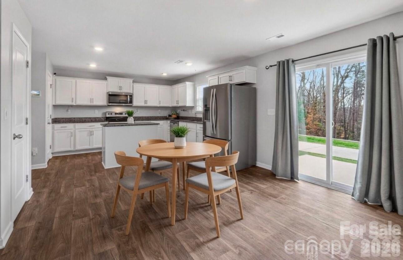 405 Bennington Drive — Stanley