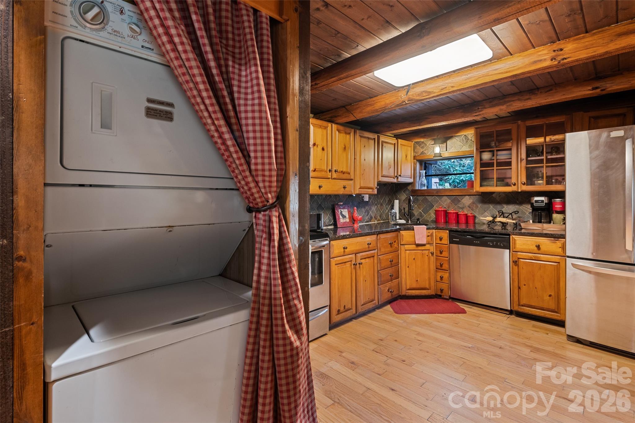 12 Victoria Rose Lane — Waynesville