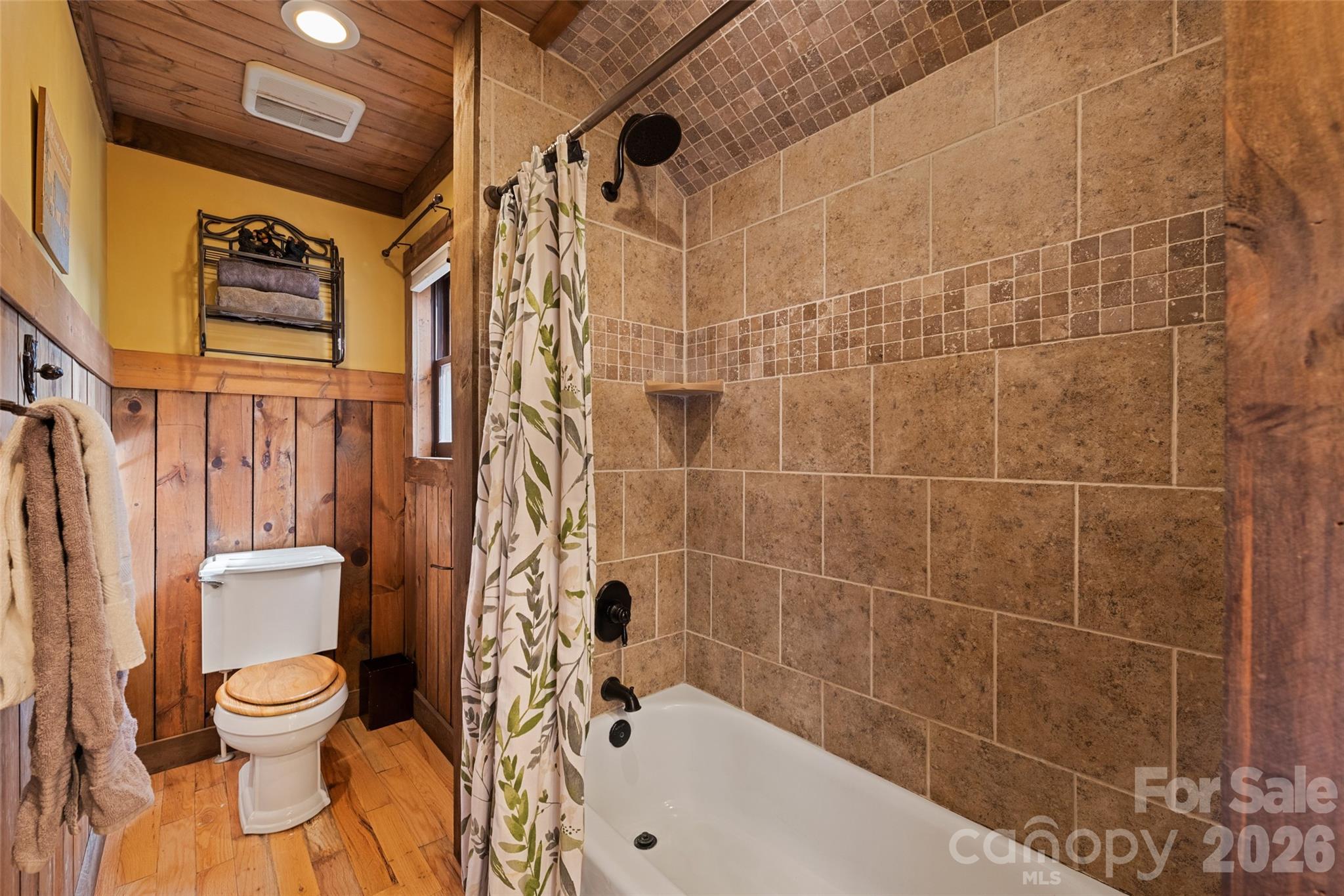 12 Victoria Rose Lane — Waynesville