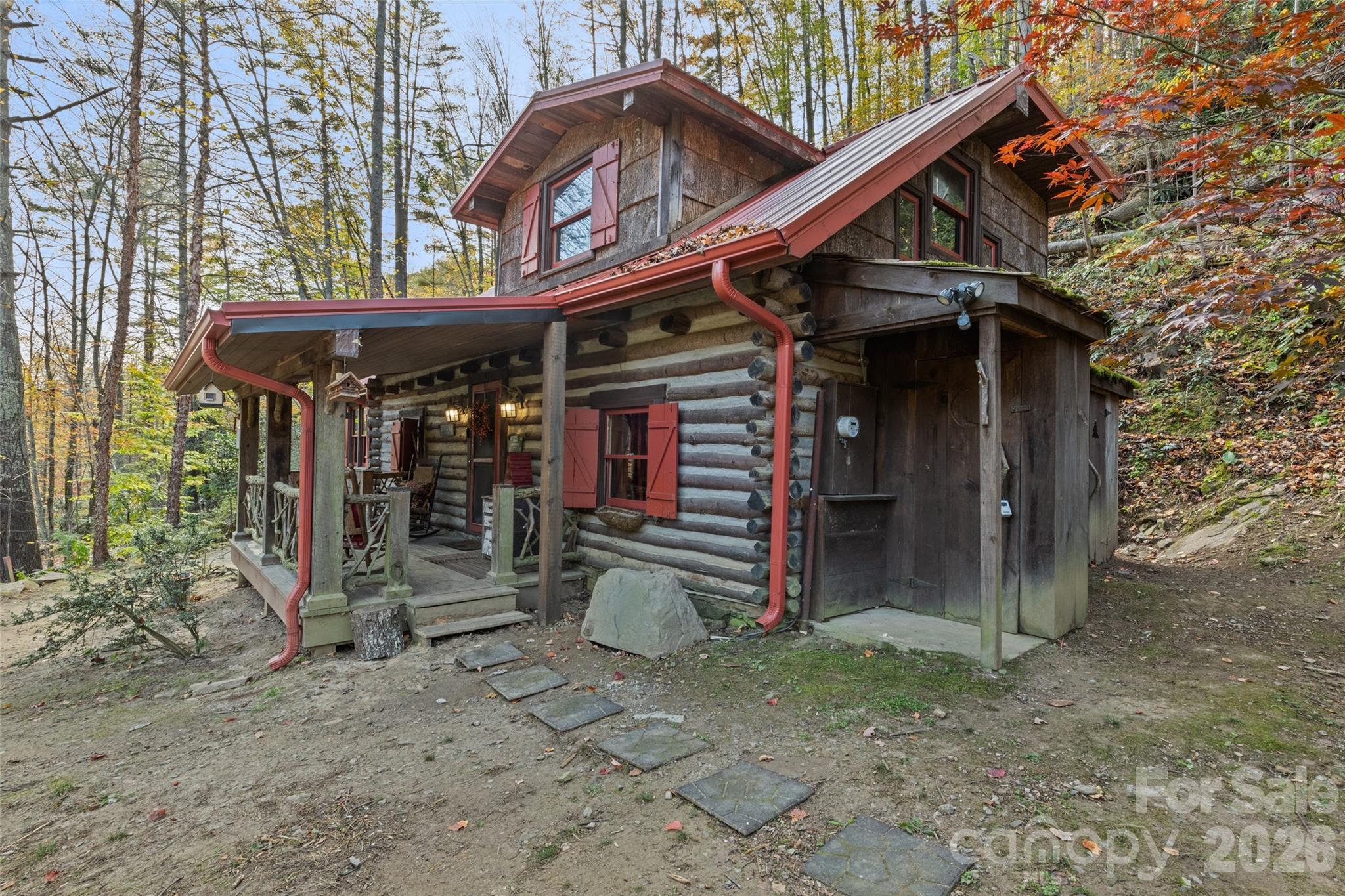 12 Victoria Rose Lane — Waynesville