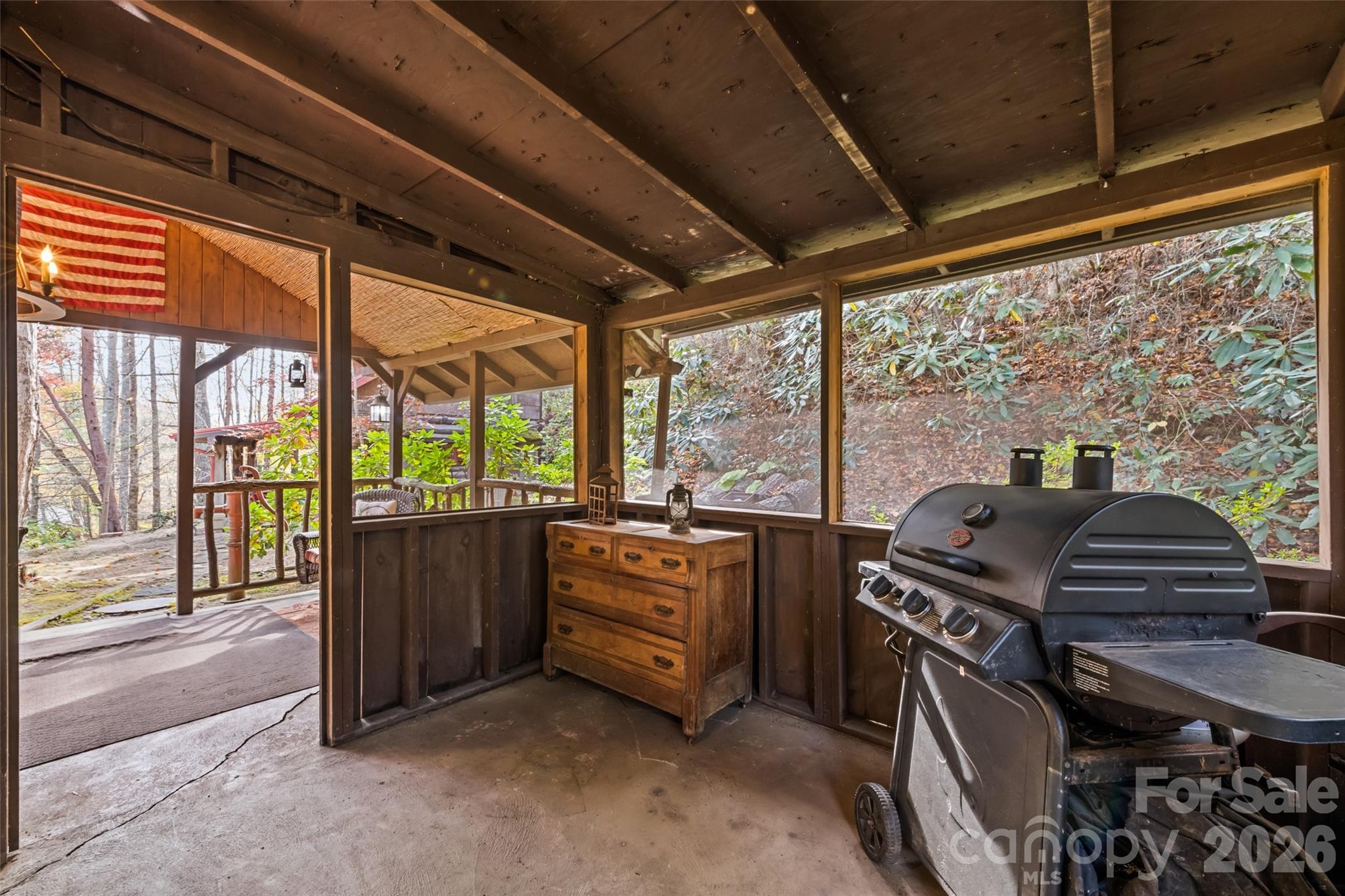 12 Victoria Rose Lane — Waynesville