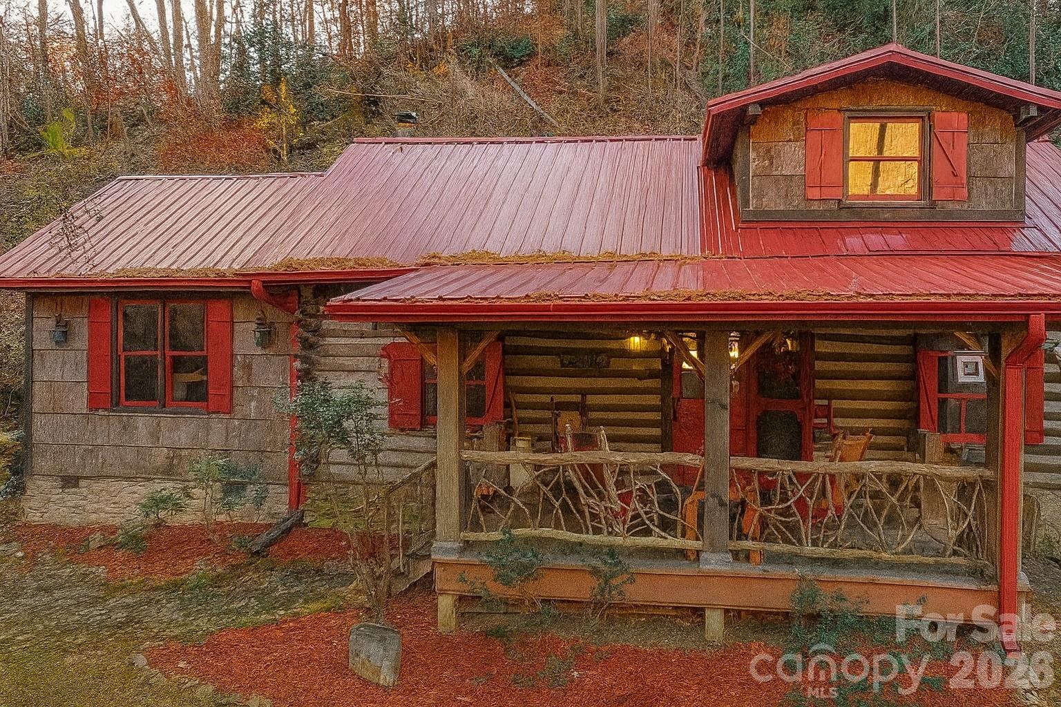 12 Victoria Rose Lane — Waynesville