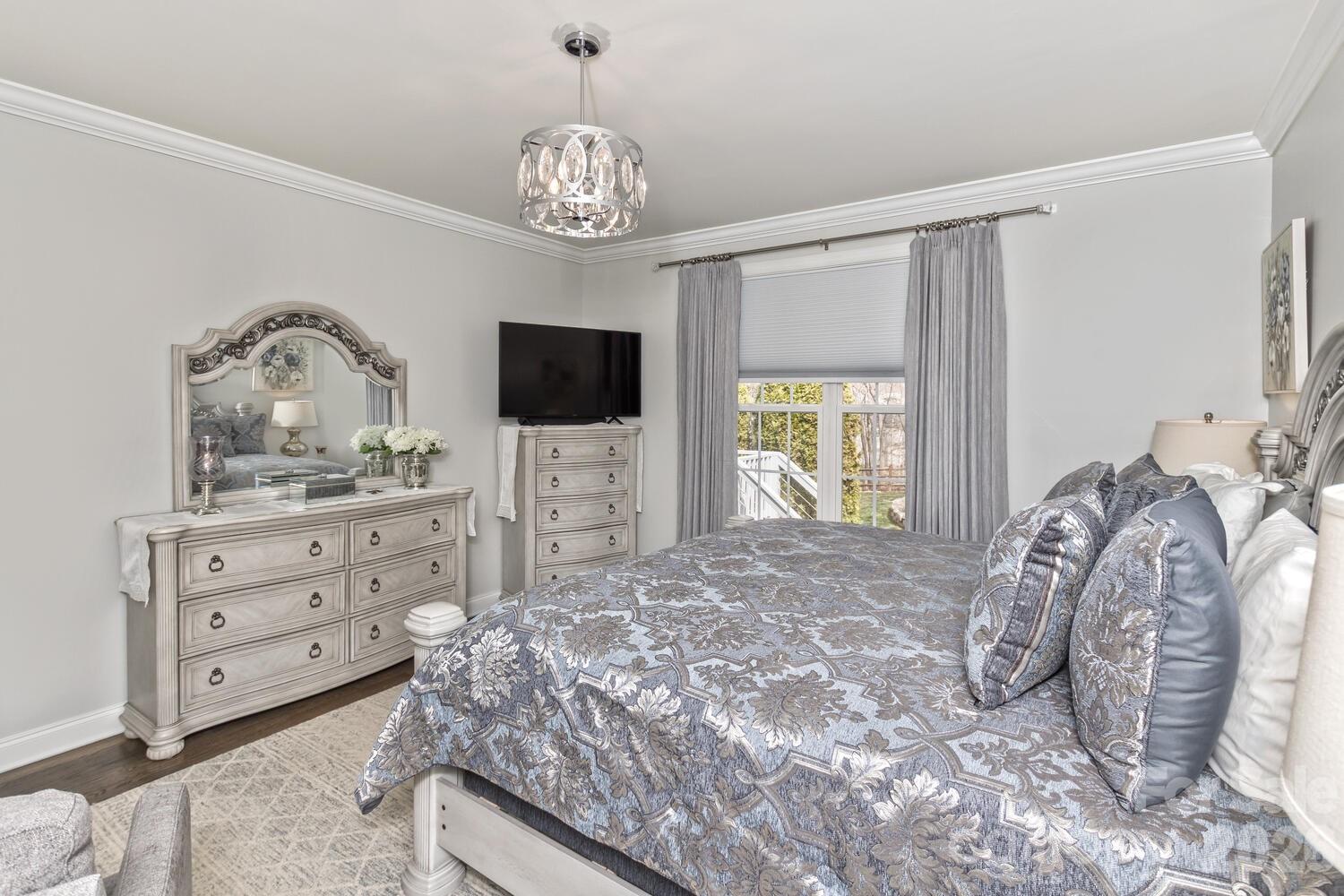 107 Mountain Drive — Biltmore Lake