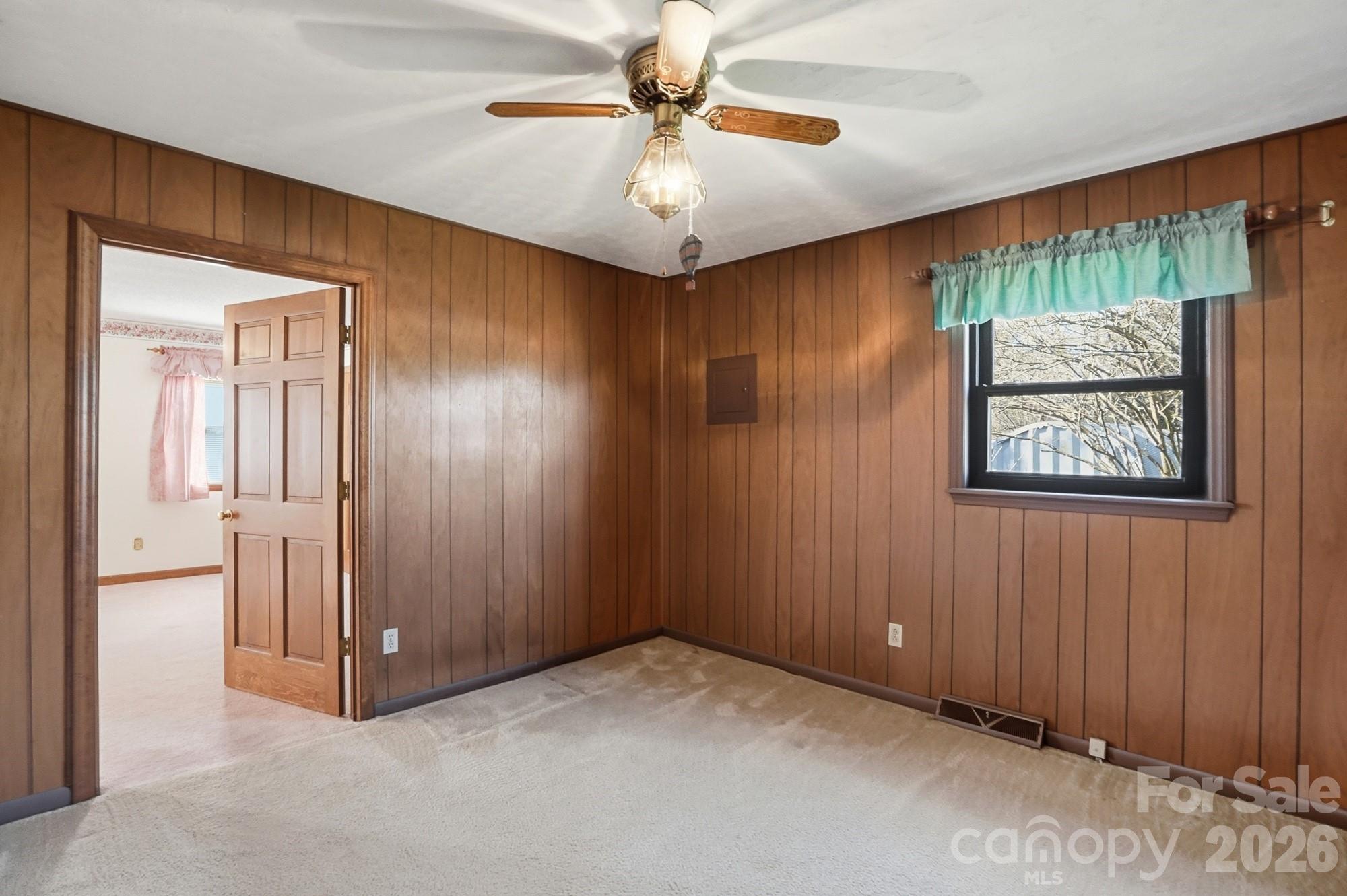 456 Debra Circle SW — Concord