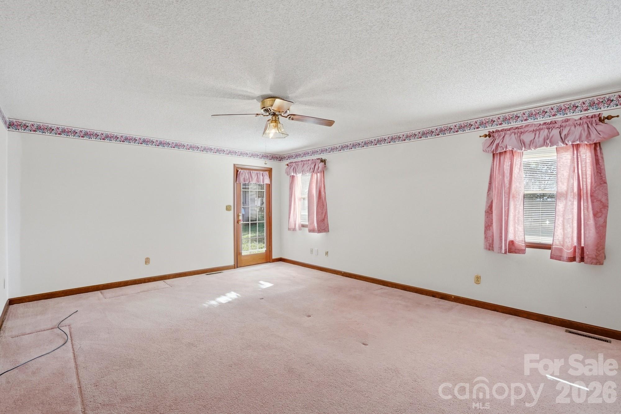 456 Debra Circle SW — Concord