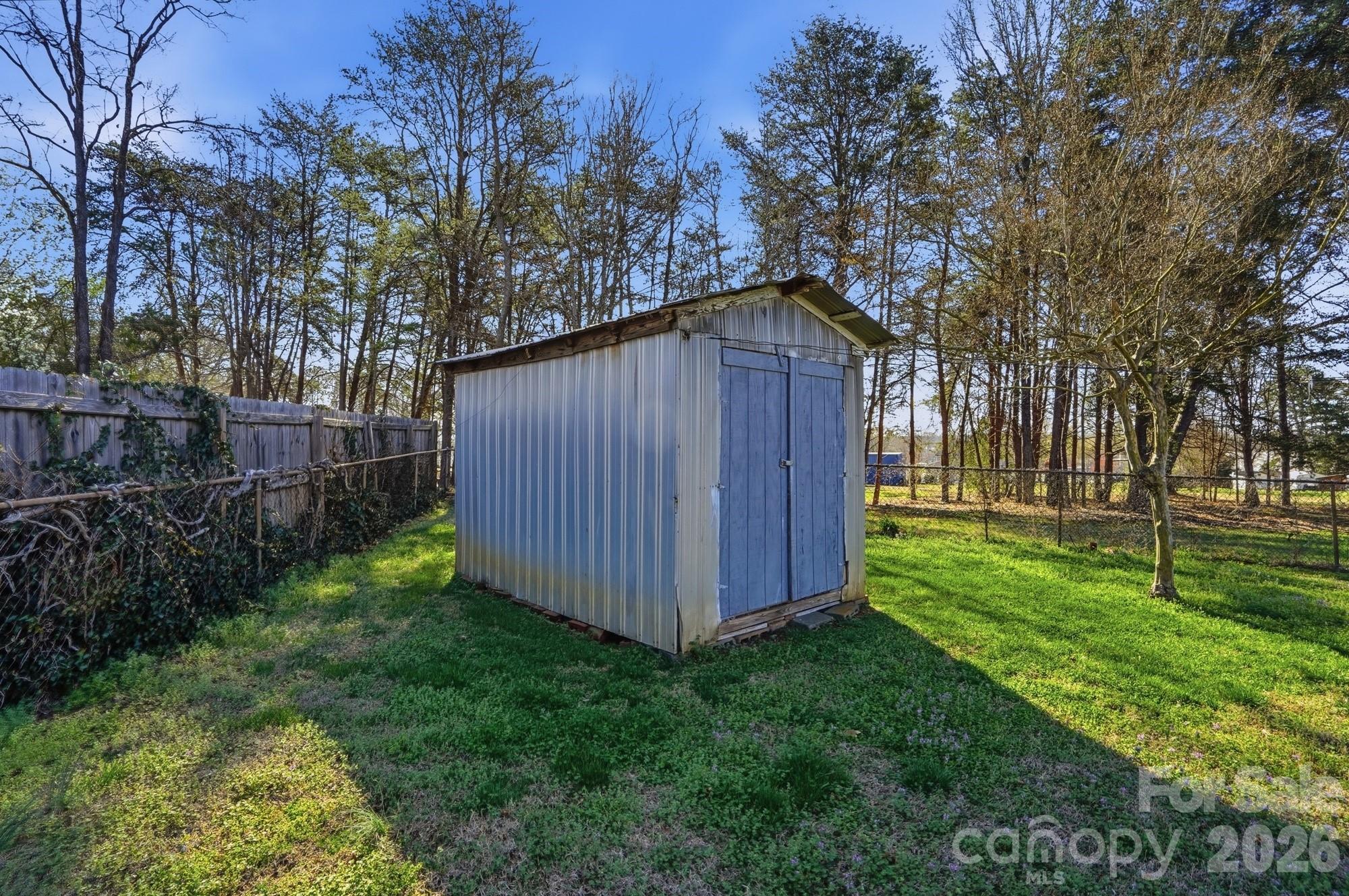 456 Debra Circle SW — Concord
