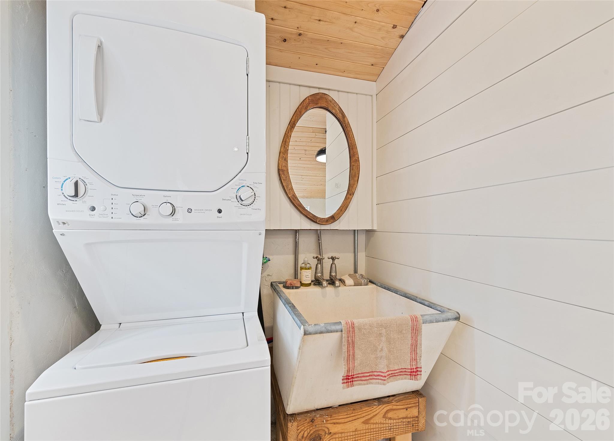 171 Fortner Road — Bryson City