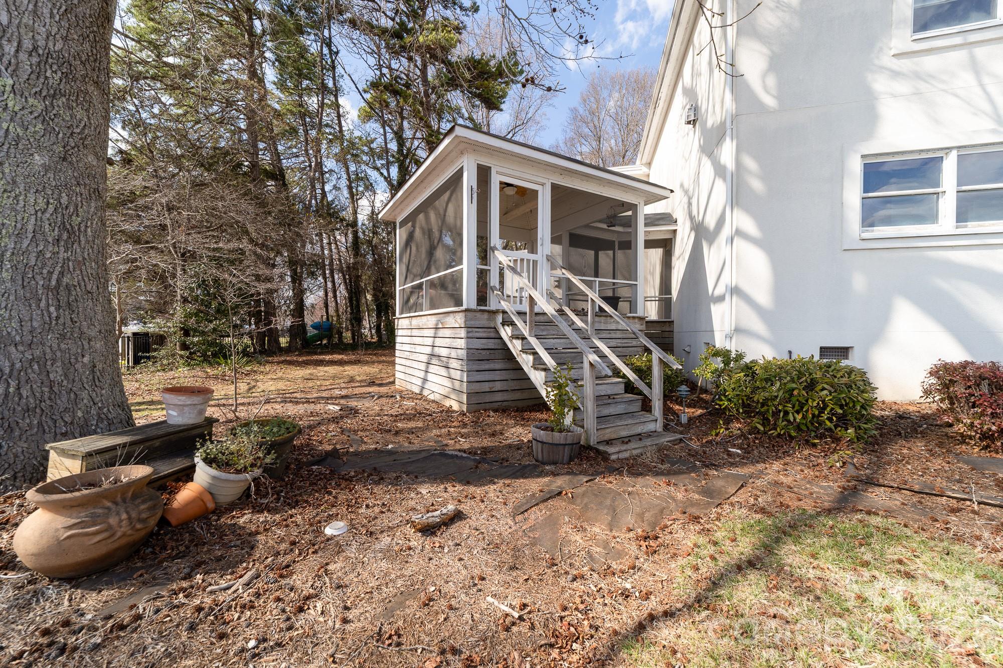 132 Clearwater Lane — Mooresville