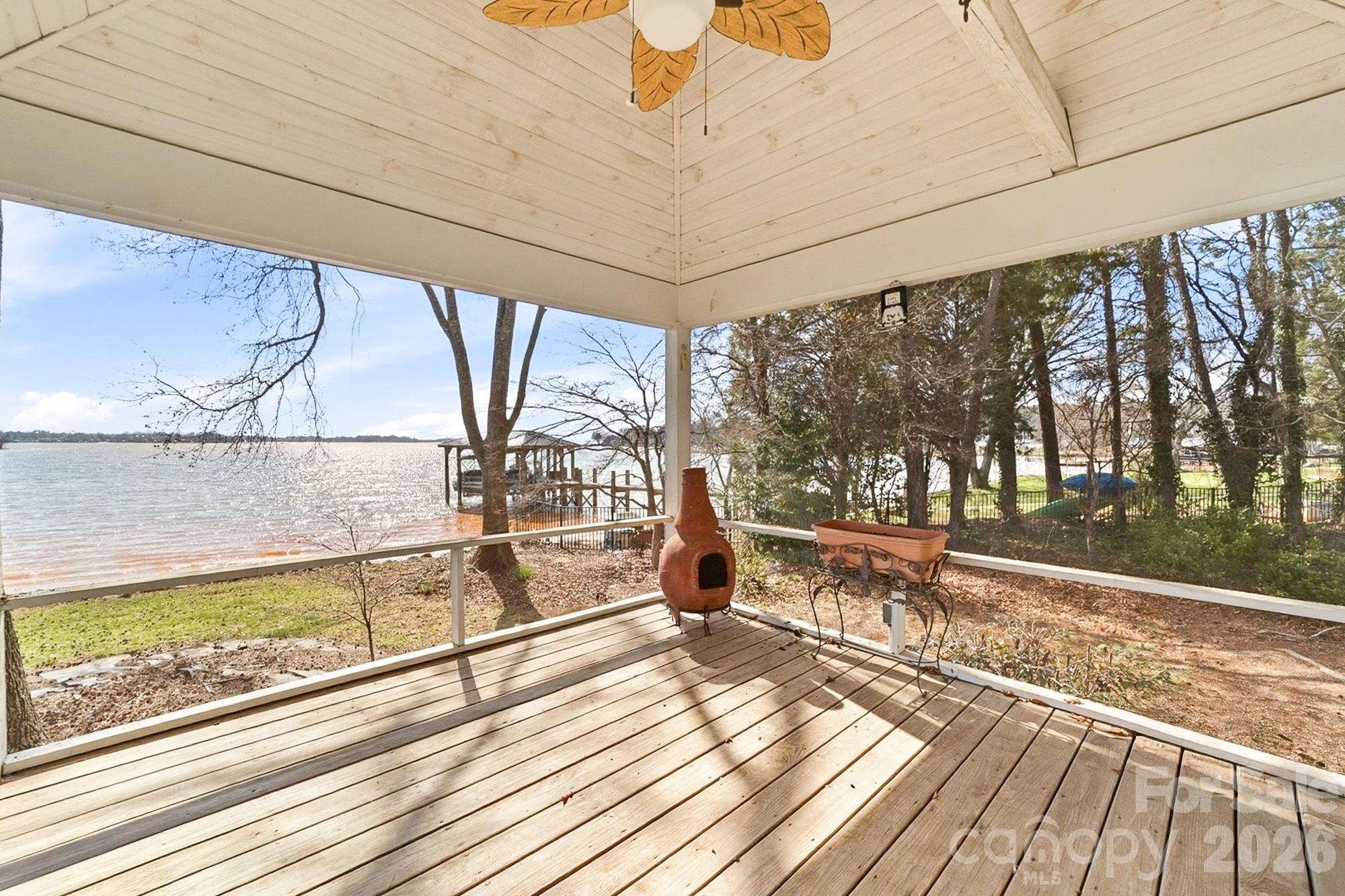 132 Clearwater Lane — Mooresville