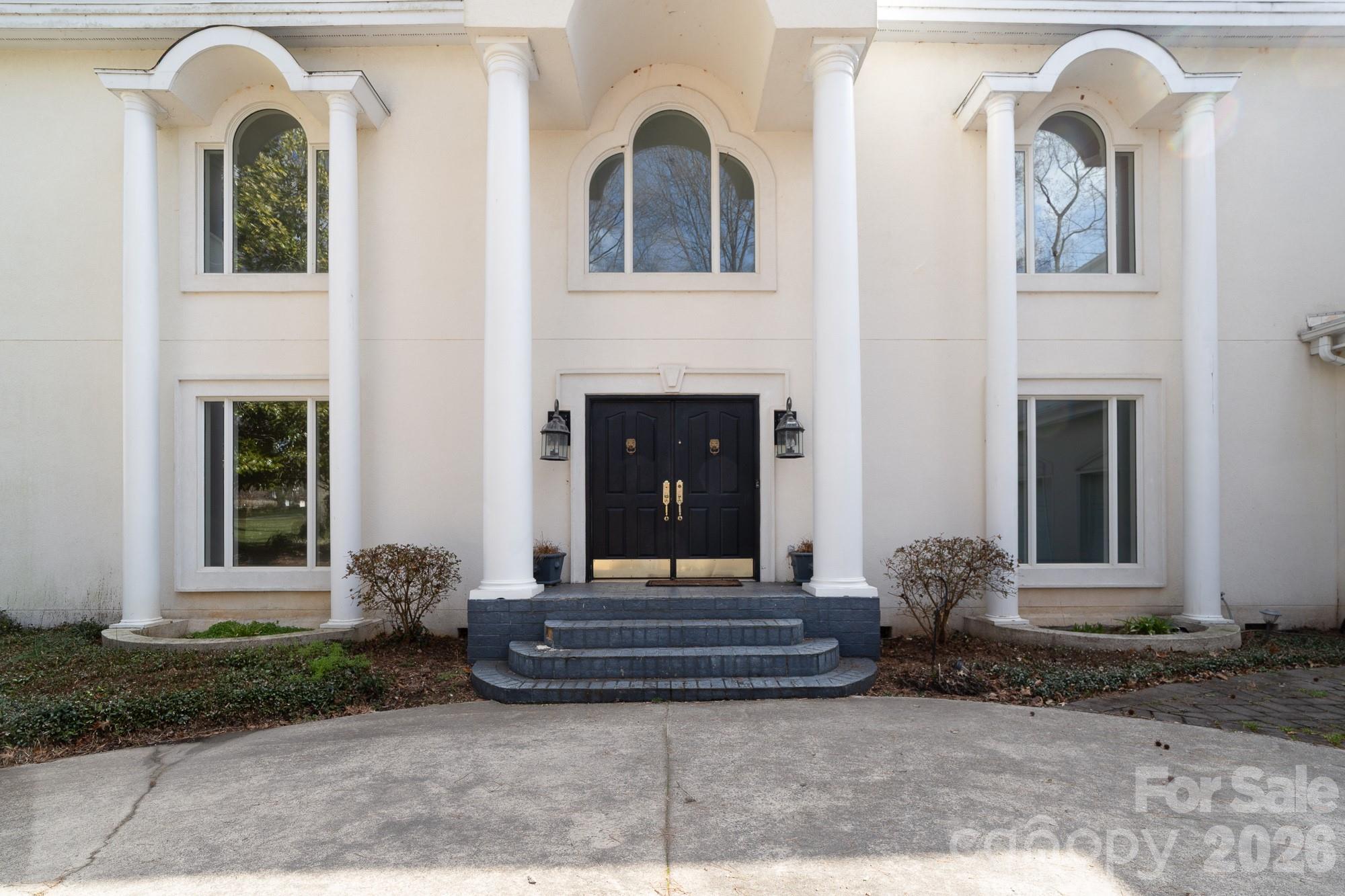 132 Clearwater Lane — Mooresville