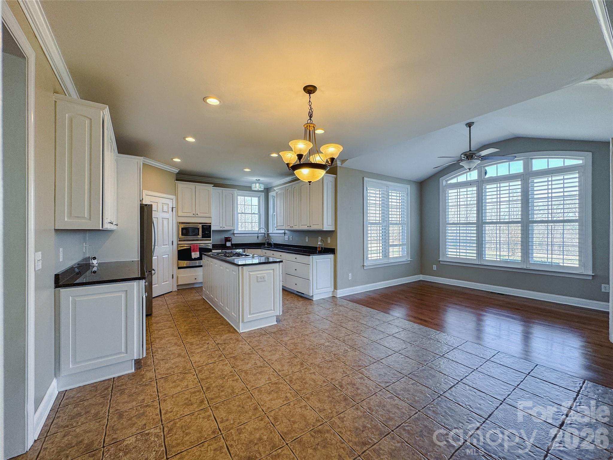 140 Hunters Hill Drive — Statesville