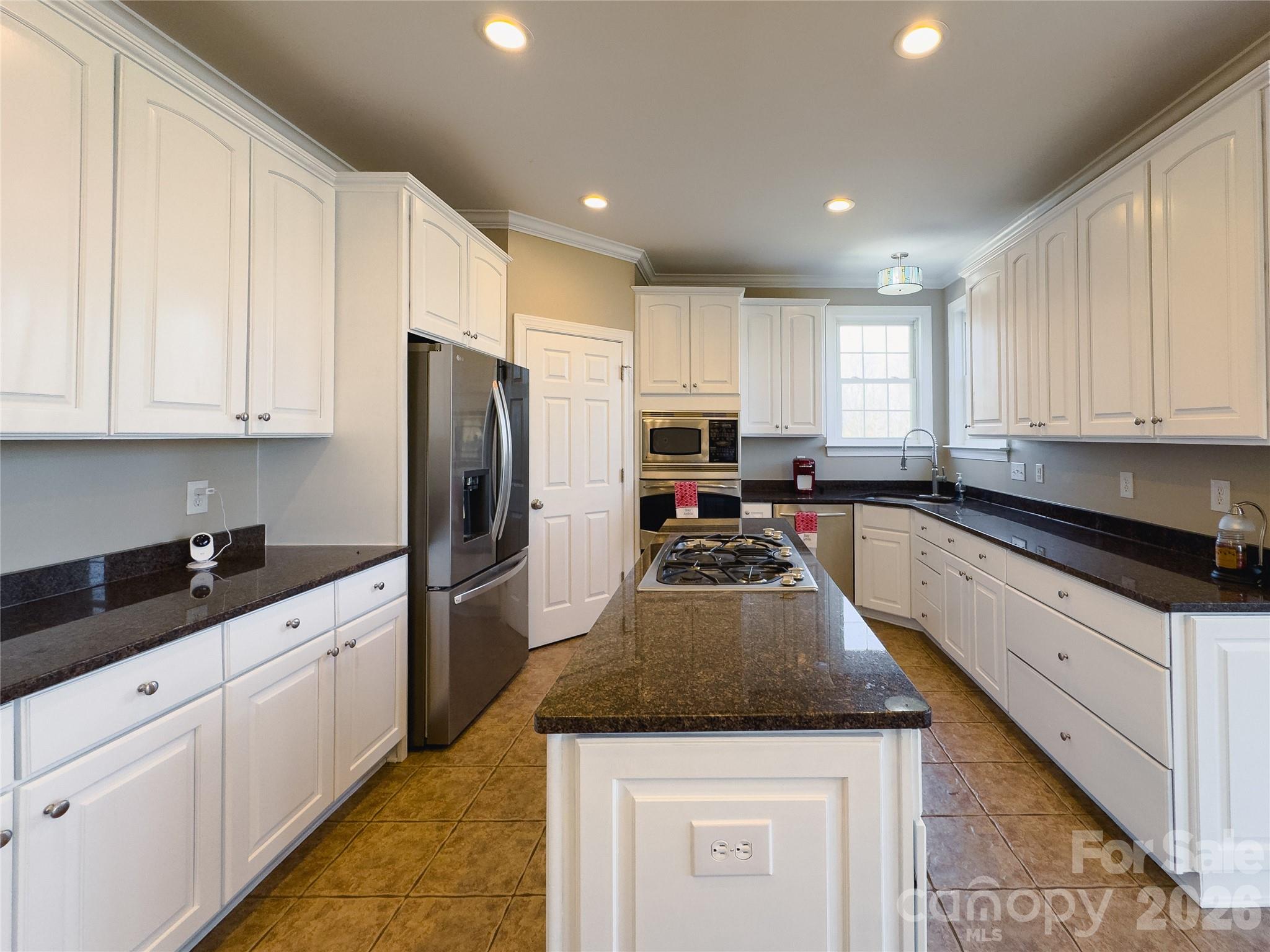140 Hunters Hill Drive — Statesville